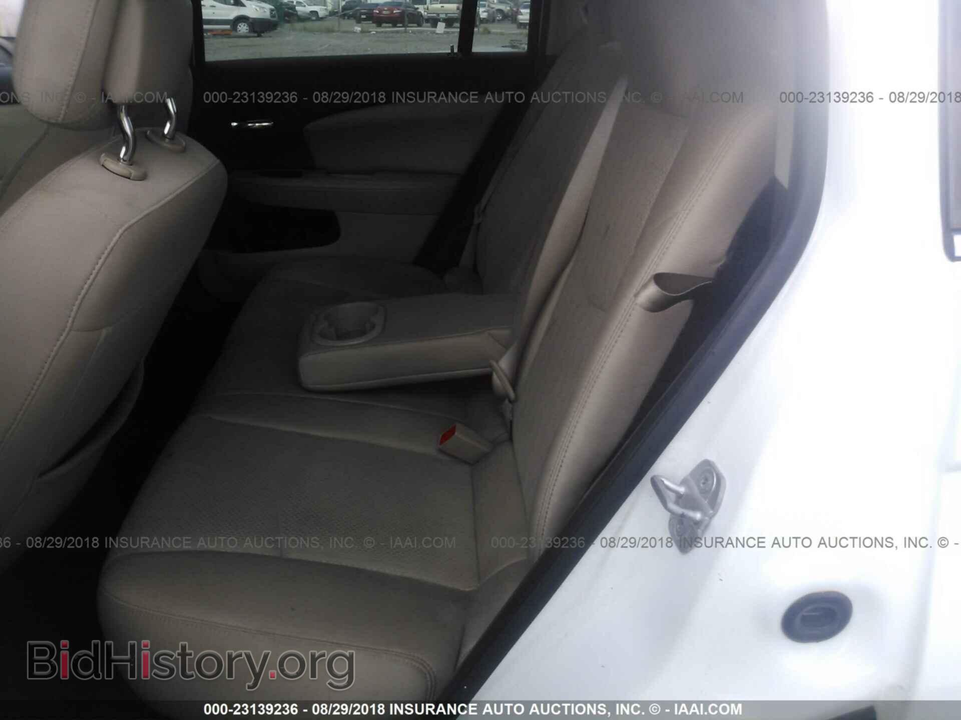 2012 CHRYSLER 200 - VIN: 1C3CCBBB7CN230306 - Фото 8