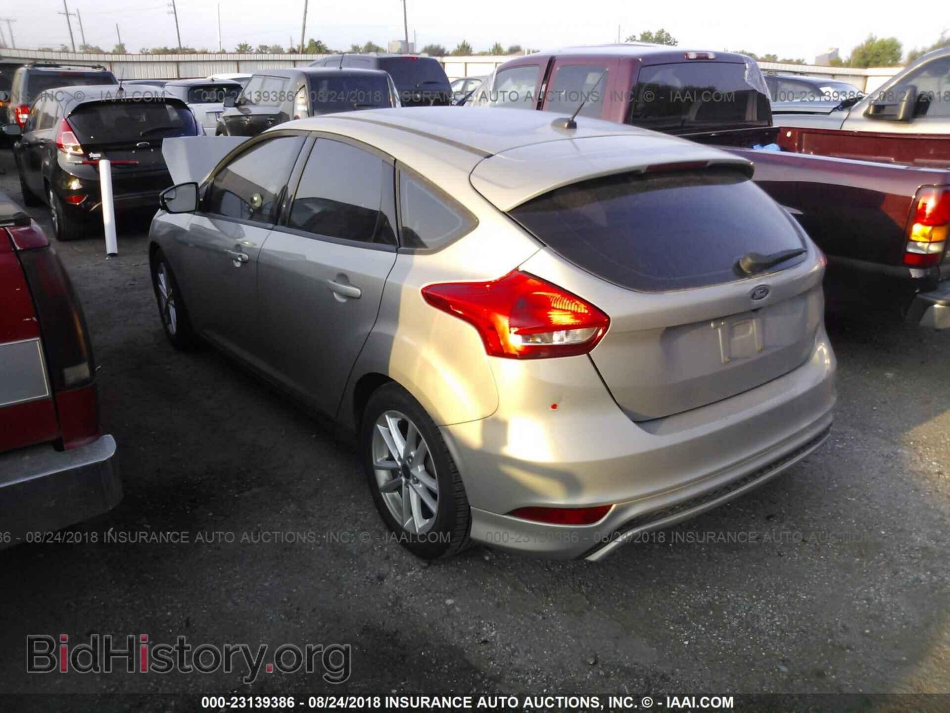 2016 Ford Focus - VIN: 1FADP3K27GL325370 - Фото 3