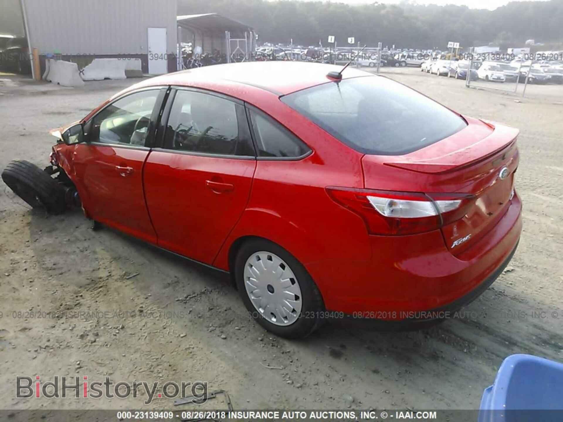 2013 Ford Focus - VIN: 1FADP3F22DL168448 - Фото 3