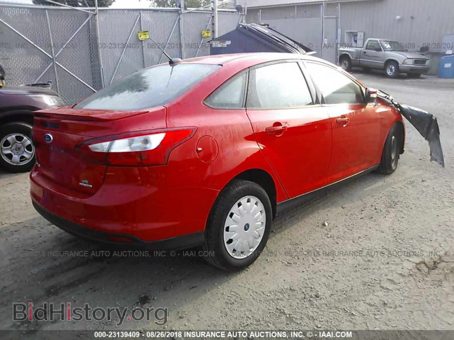 2013 Ford Focus - VIN: 1FADP3F22DL168448 - Фото 4