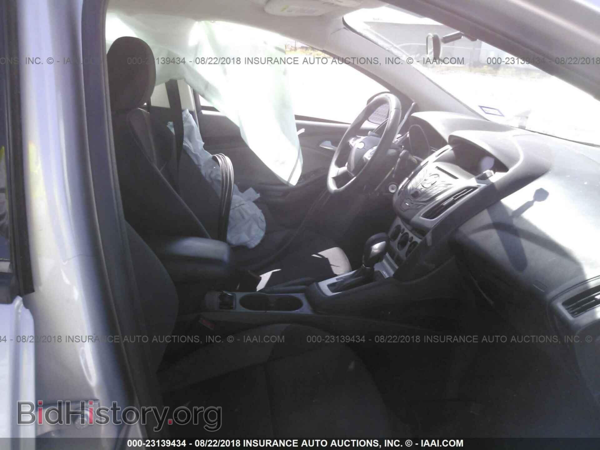 2014 Ford Focus - VIN: 1FADP3F28EL246653 - Фото 5