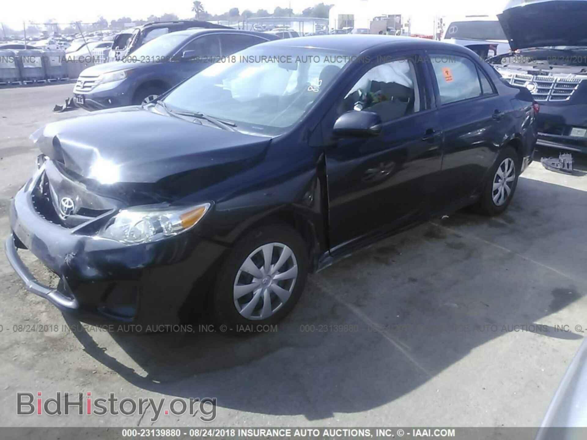 2013 Toyota Corolla - VIN: 5YFBU4EEXDP199675 - Photo 2