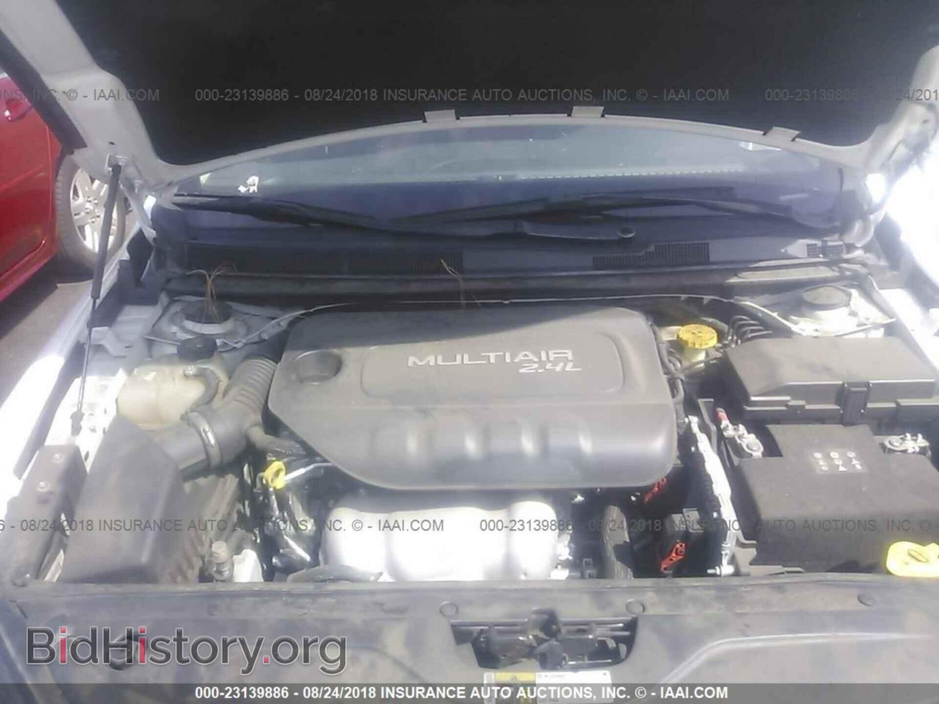 2015 Chrysler 200 - VIN: 1C3CCCAB9FN648054 - Photo 10