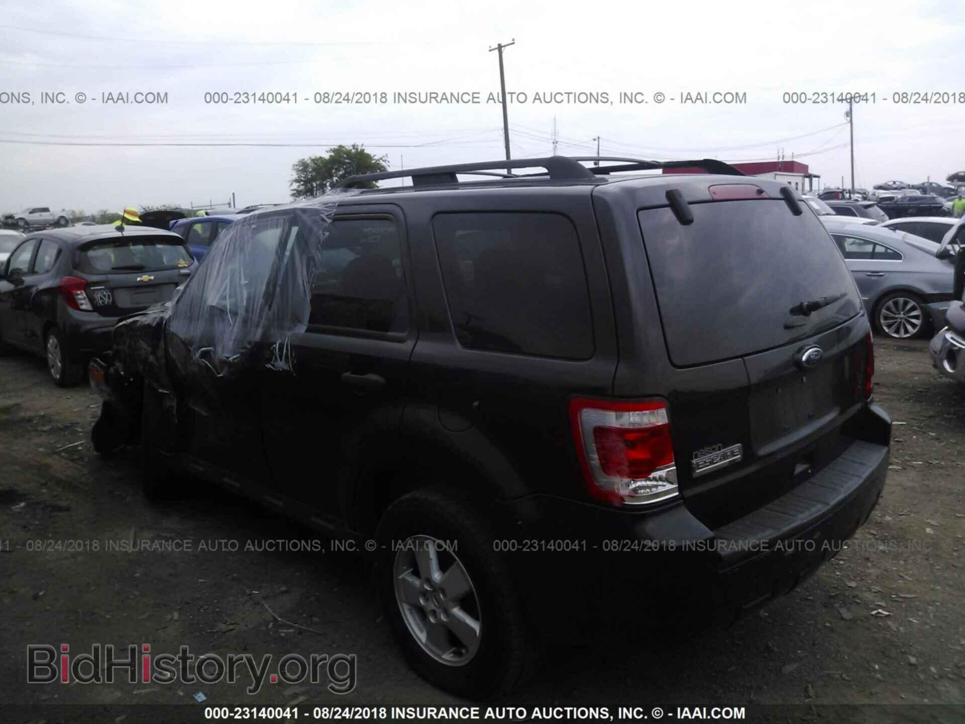 2011 Ford Escape - VIN: 1FMCU0D71BKB54454 - Фото 3