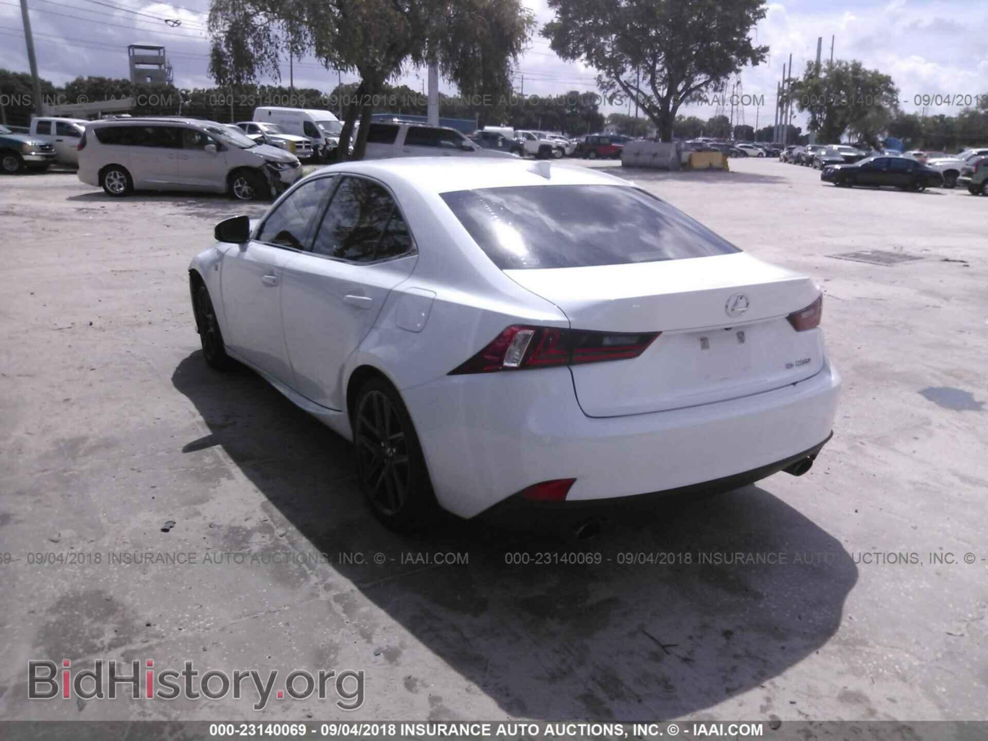 2014 Lexus Is - VIN: JTHBF1D28E5030624 - Photo 3