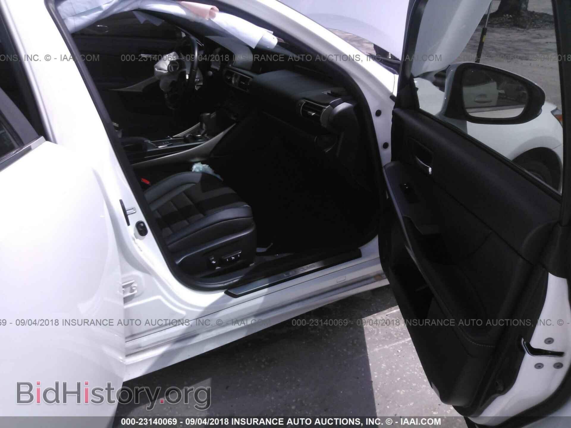 2014 Lexus Is - VIN: JTHBF1D28E5030624 - Photo 5
