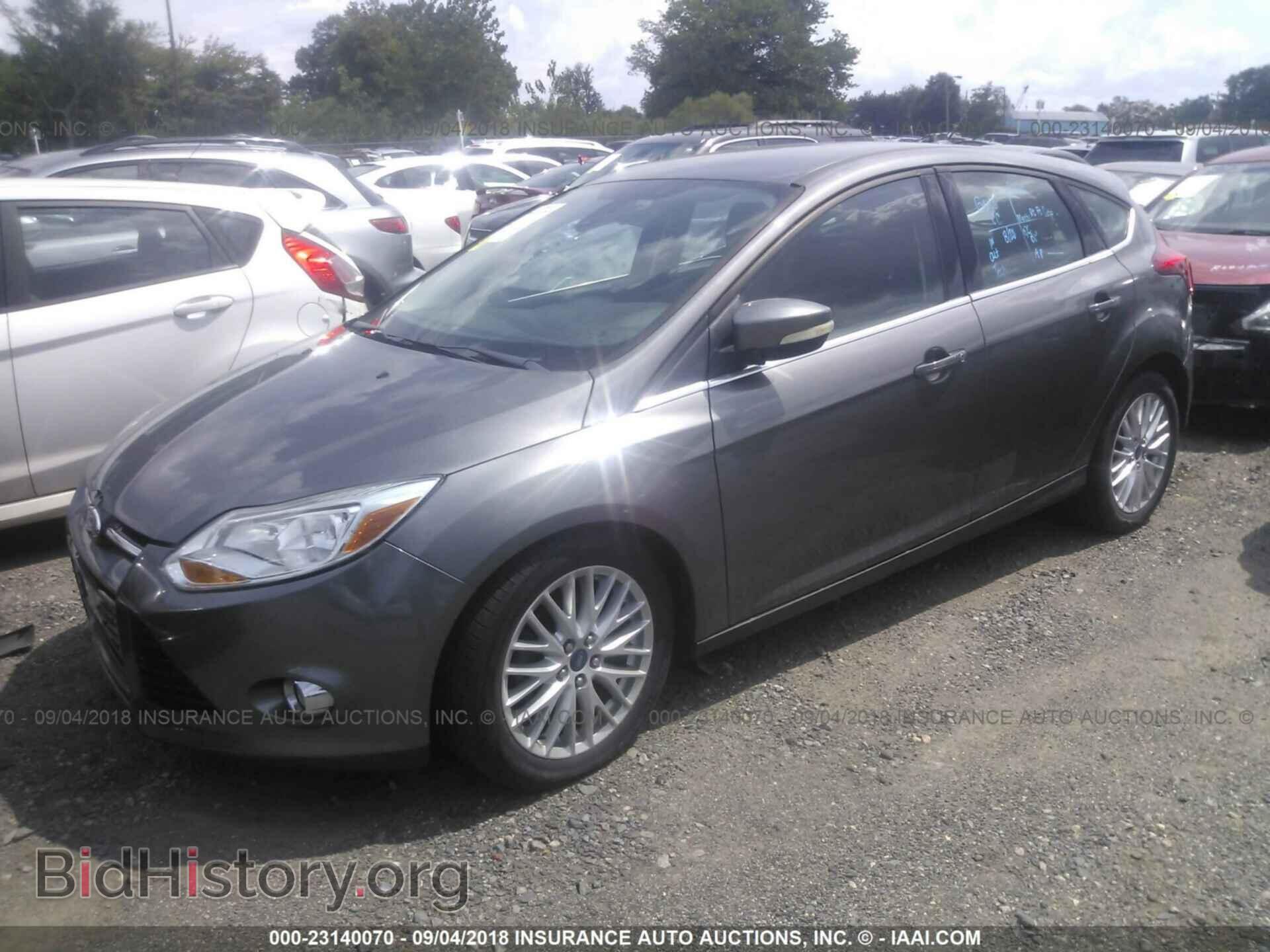 2012 Ford Focus - VIN: 1FAHP3M29CL352854 - Photo 2
