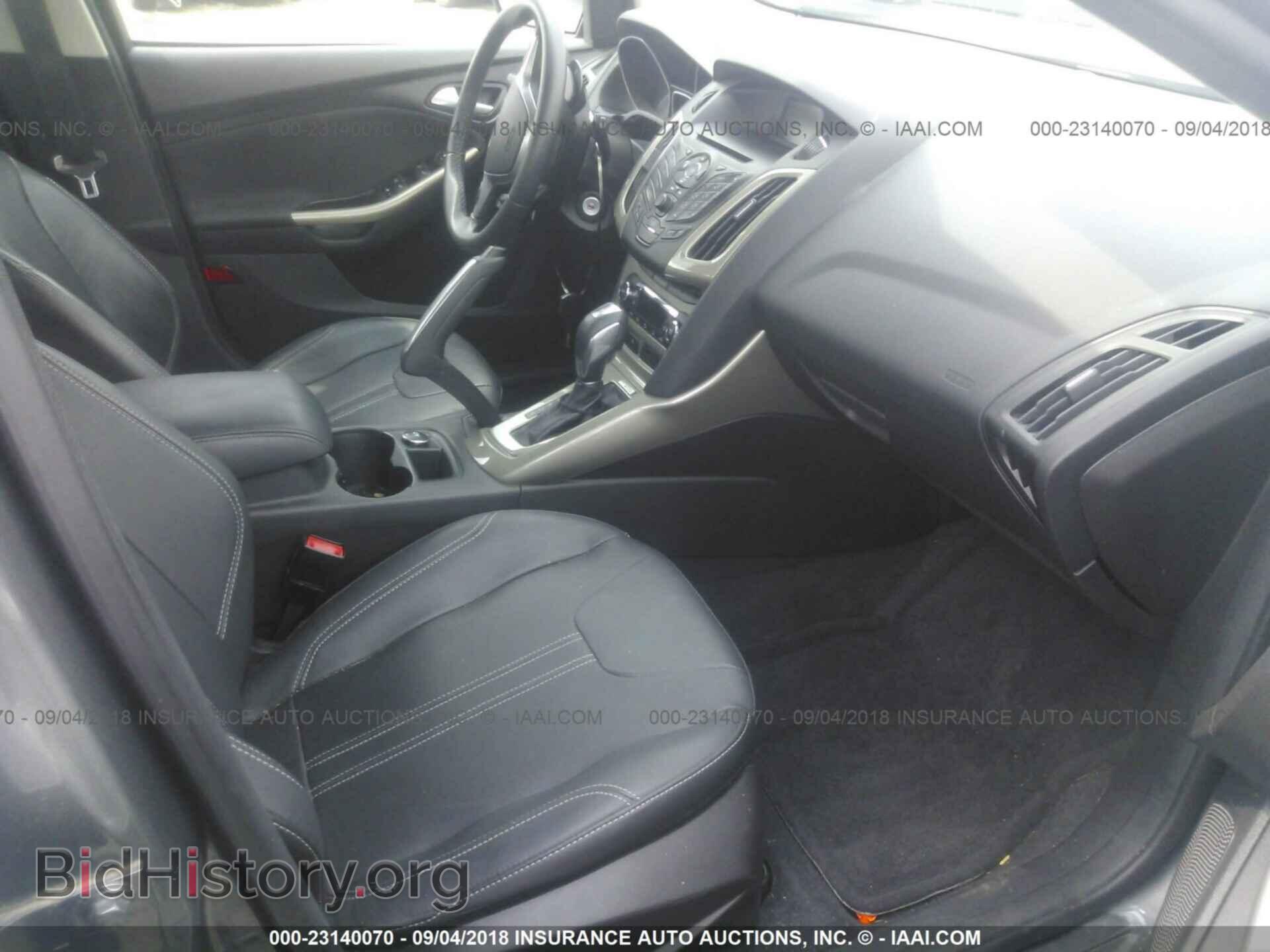 2012 Ford Focus - VIN: 1FAHP3M29CL352854 - Photo 5