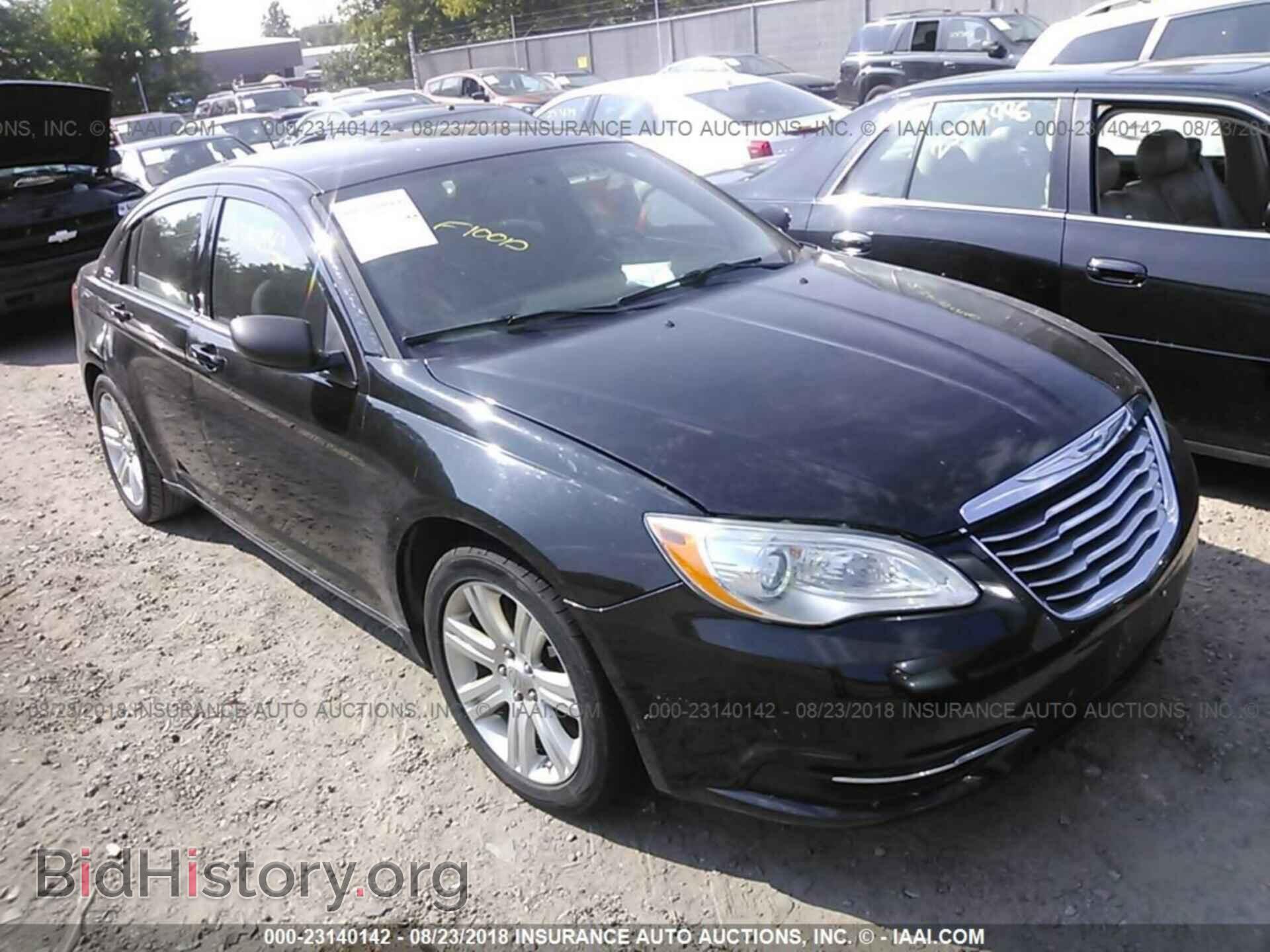 Фотография 1C3CCBBB8CN267638 - Chrysler 200 2012