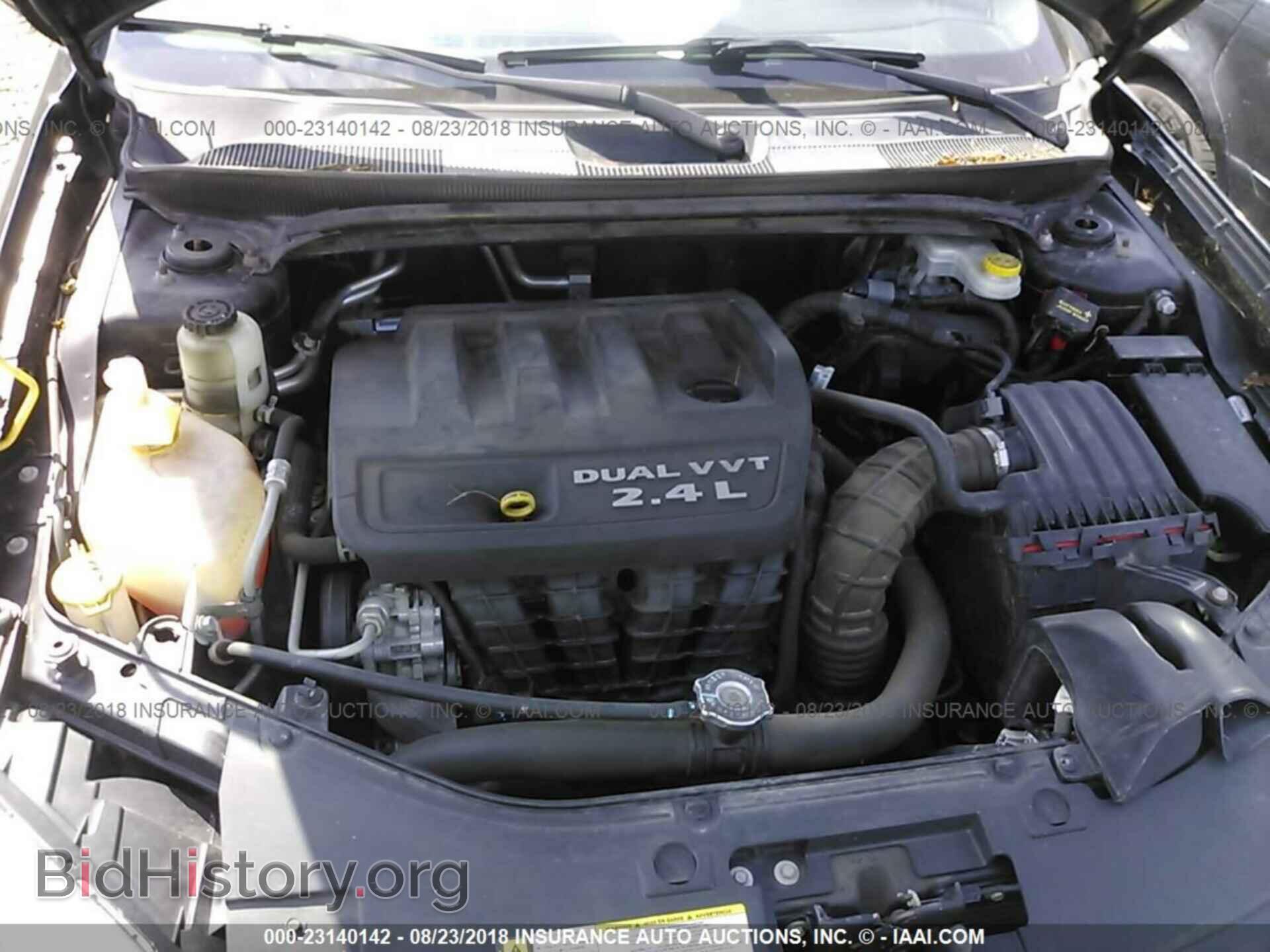 2012 Chrysler 200 - VIN: 1C3CCBBB8CN267638 - Фото 10