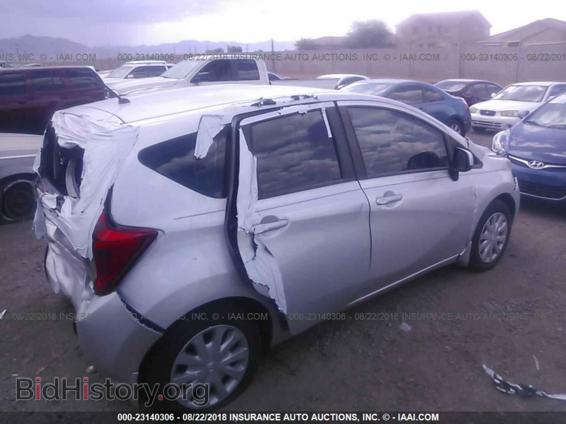 2014 Nissan Versa note - VIN: 3N1CE2CP0EL383504 - Photo 4