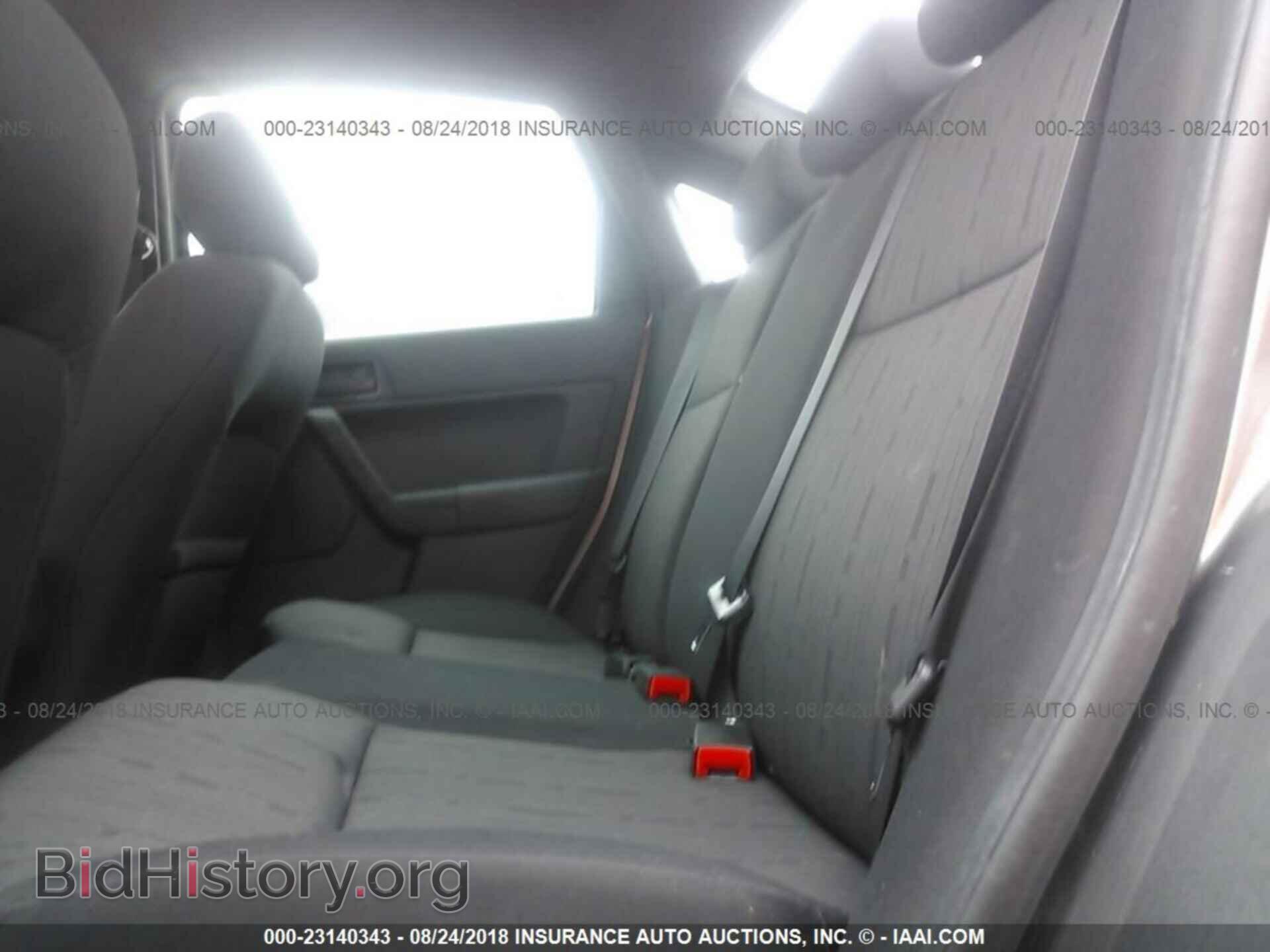 2011 Ford Focus - VIN: 1FAHP3FN4BW105519 - Фото 8