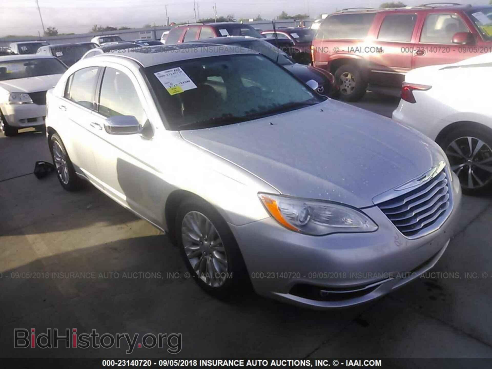 Фотография 1C3CCBCGXCN175229 - Chrysler 200 2012
