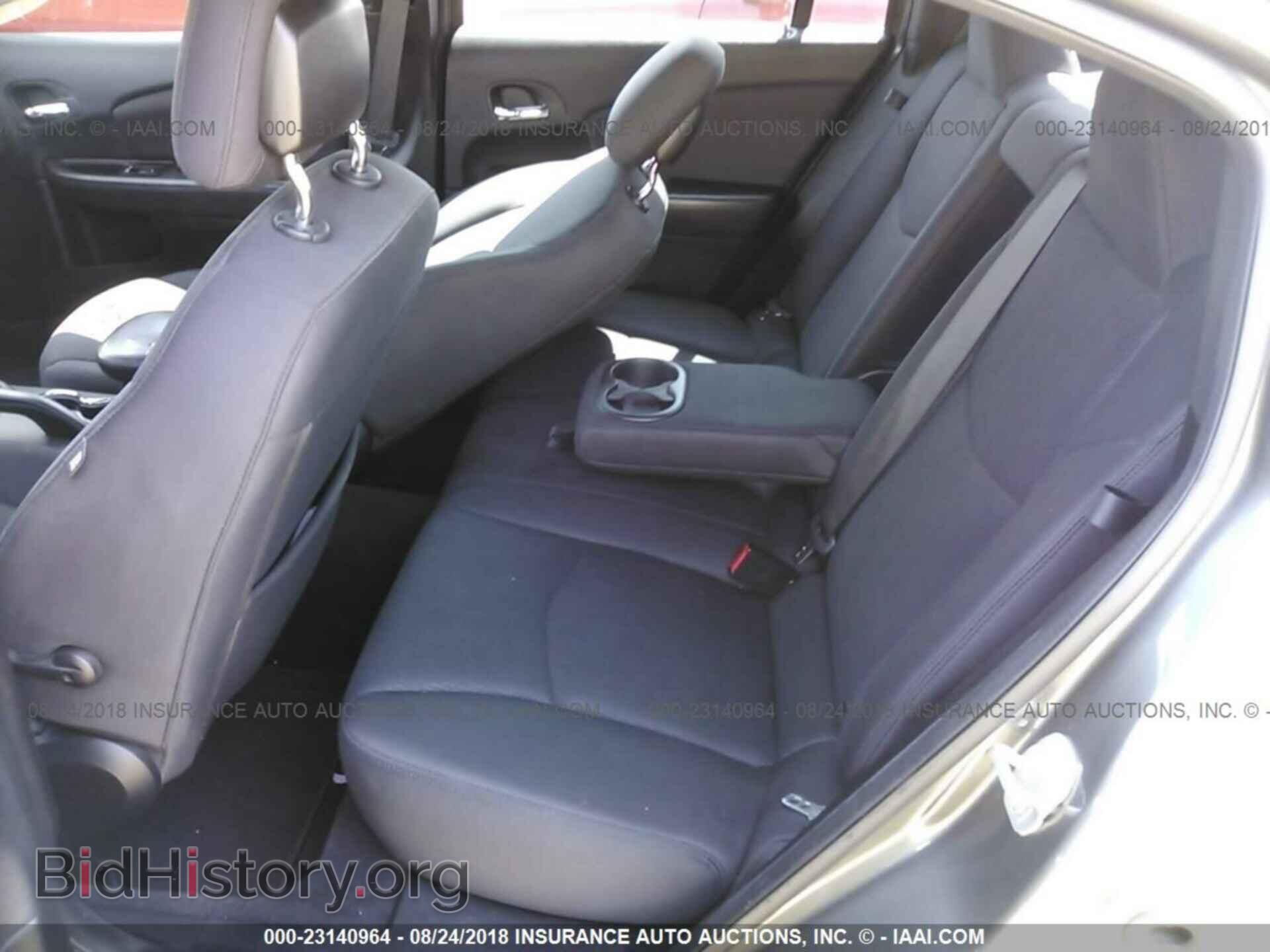 2013 Chrysler 200 - VIN: 1C3CCBBB5DN571124 - Фото 8