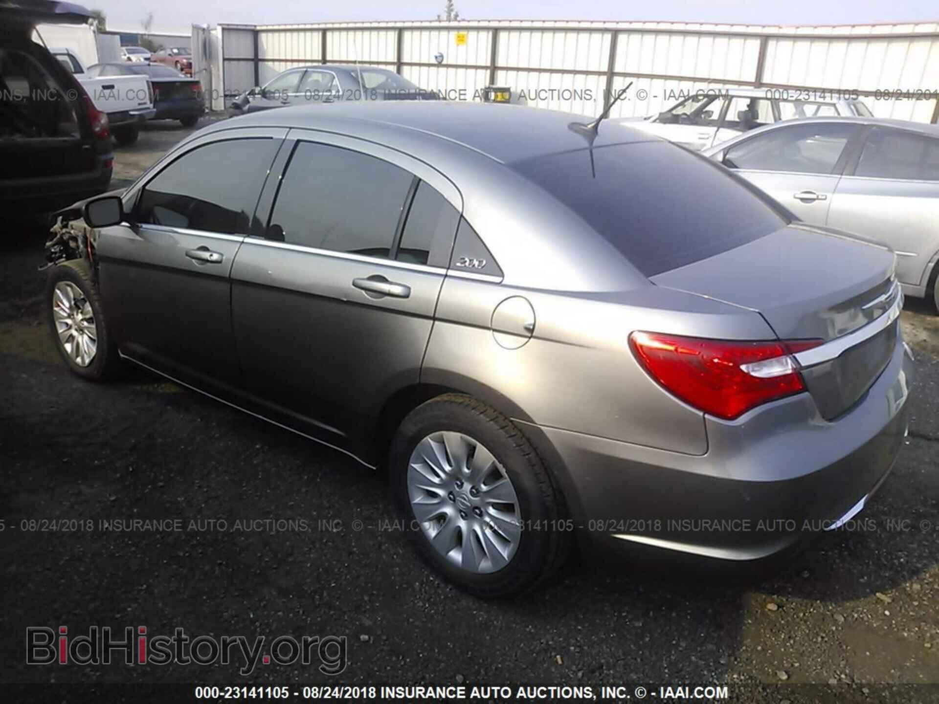2013 Chrysler 200 - VIN: 1C3CCBAB3DN642032 - Photo 3