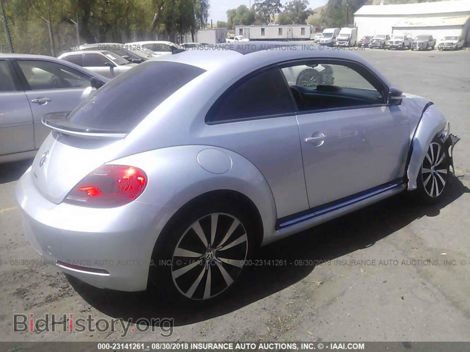 2012 Volkswagen Beetle - VIN: 3VWVA7AT4CM651277 - Фото 4