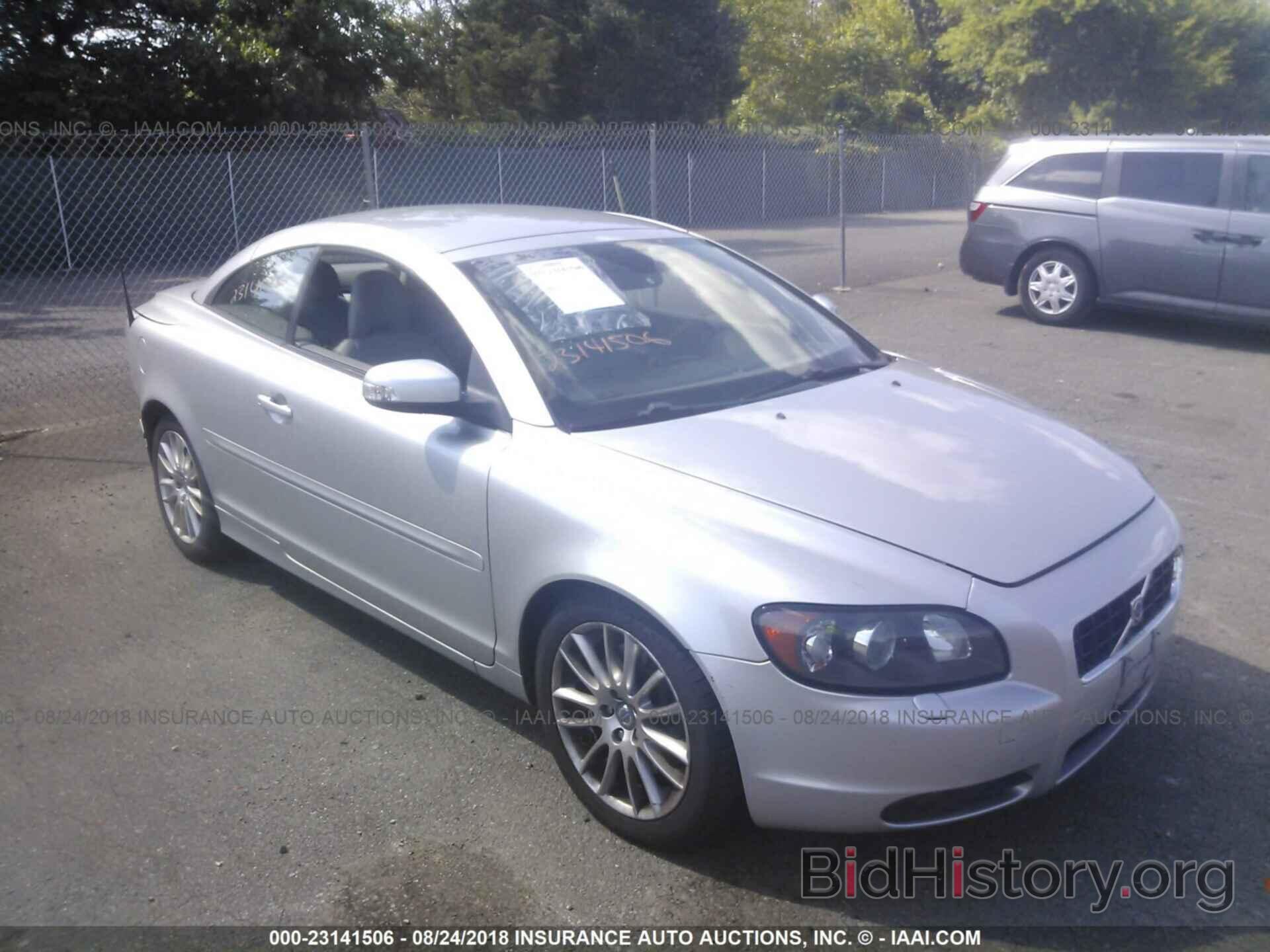 Photo YV1MC67229J072645 - VOLVO C70 2009