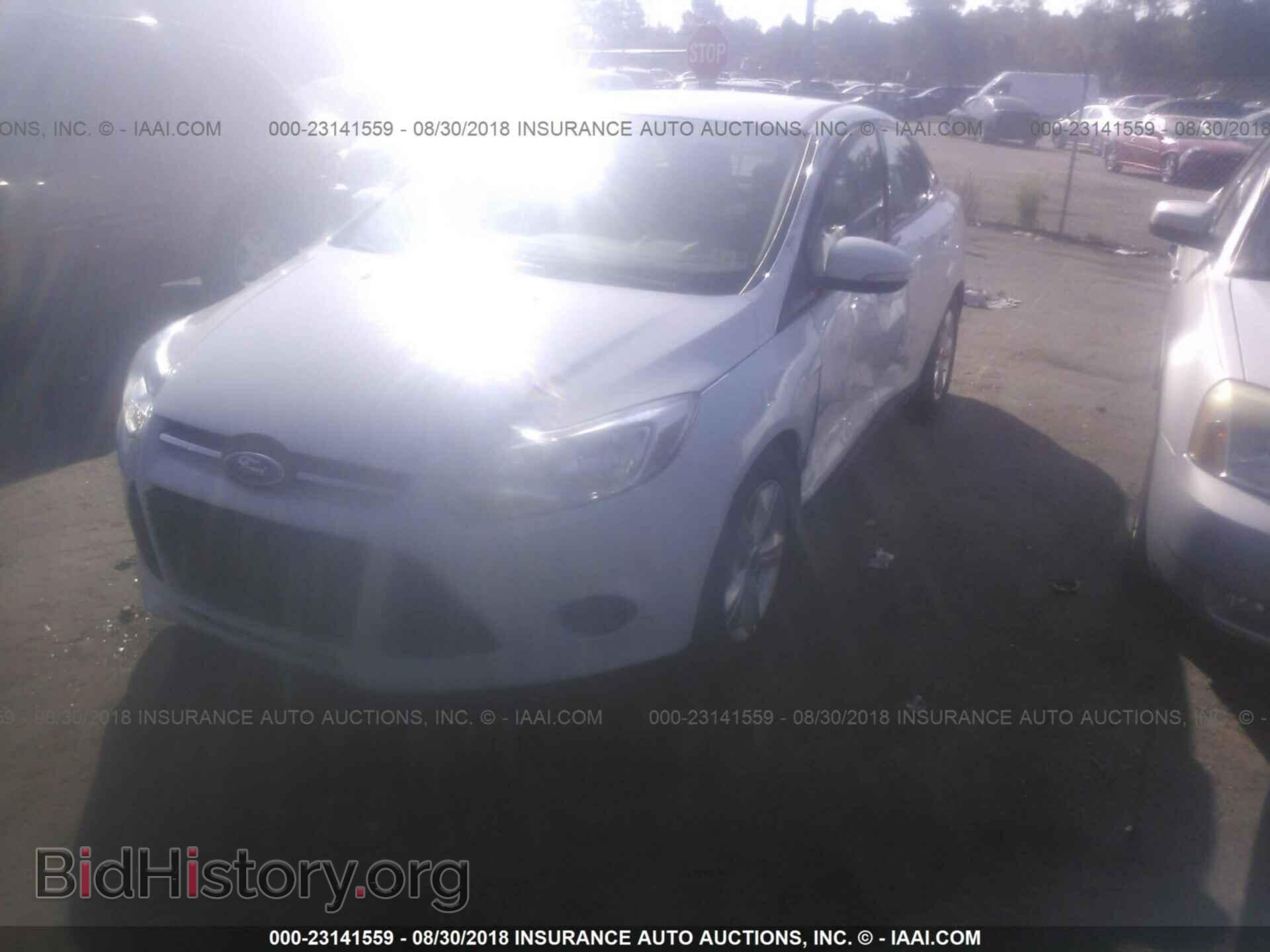 2014 Ford Focus - VIN: 1FADP3F27EL369098 - Photo 2