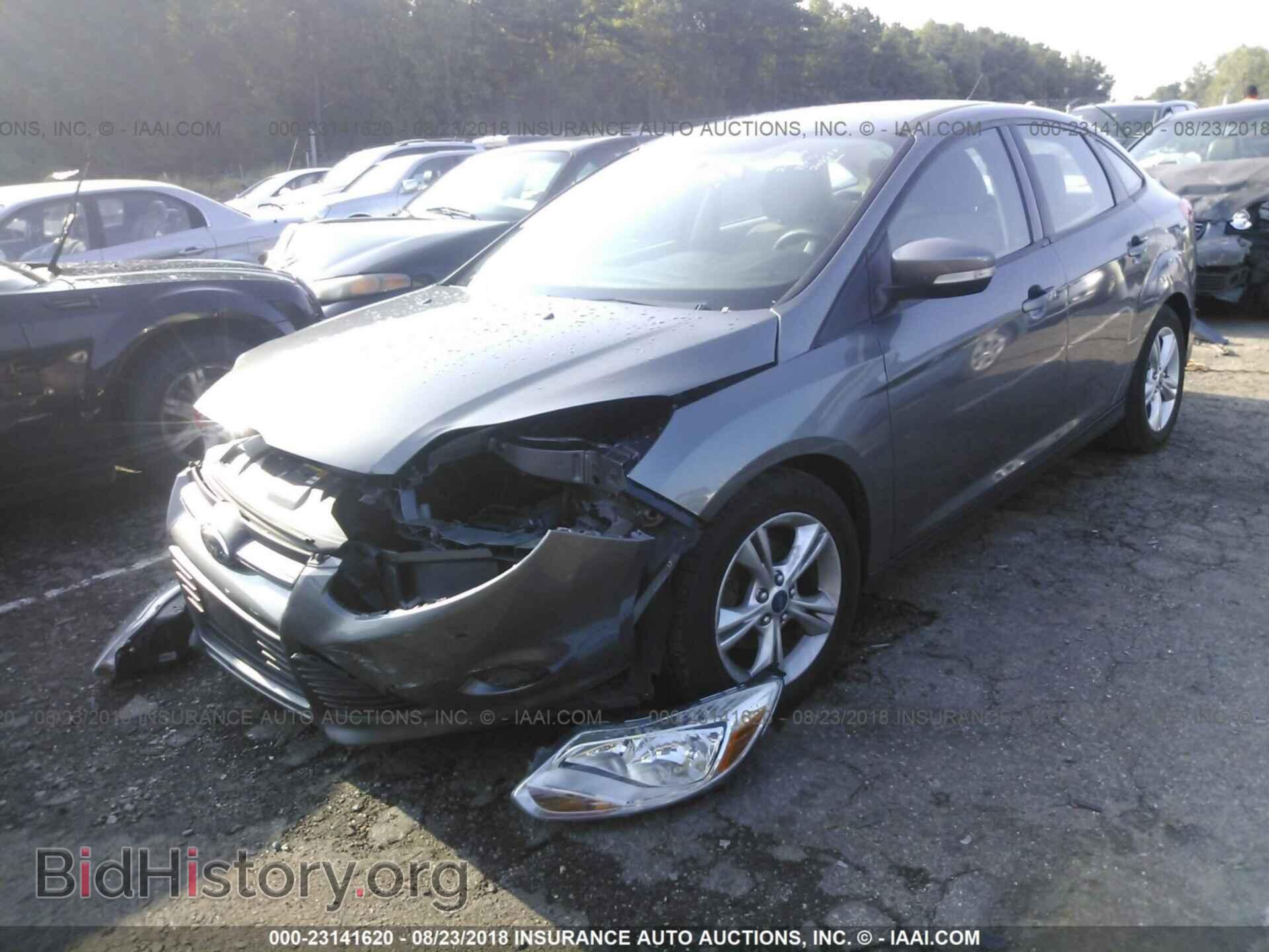 2014 Ford Focus - VIN: 1FADP3F20EL172774 - Photo 2