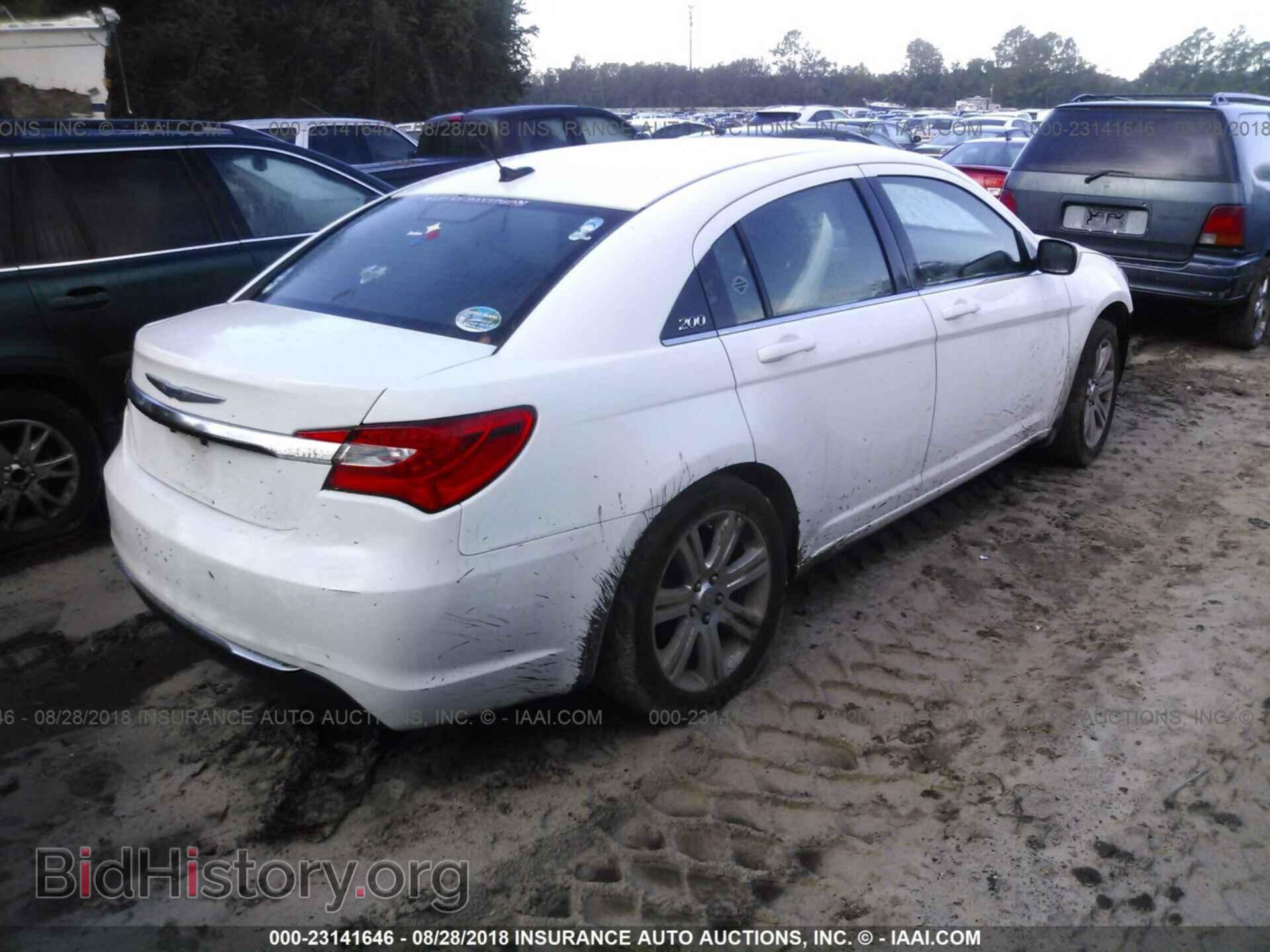 2012 Chrysler 200 - VIN: 1C3CCBAB0CN184299 - Photo 4