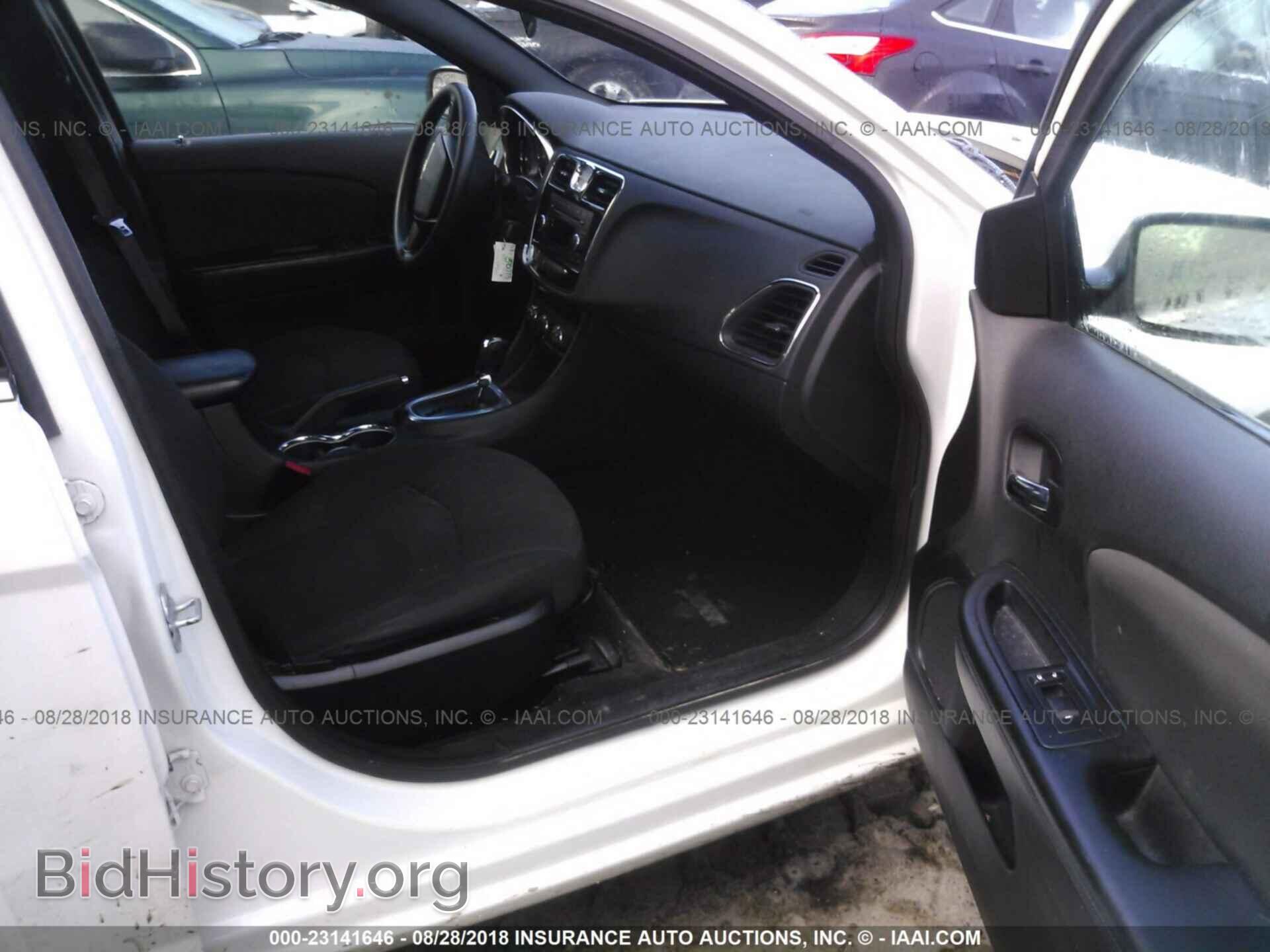 2012 Chrysler 200 - VIN: 1C3CCBAB0CN184299 - Photo 5