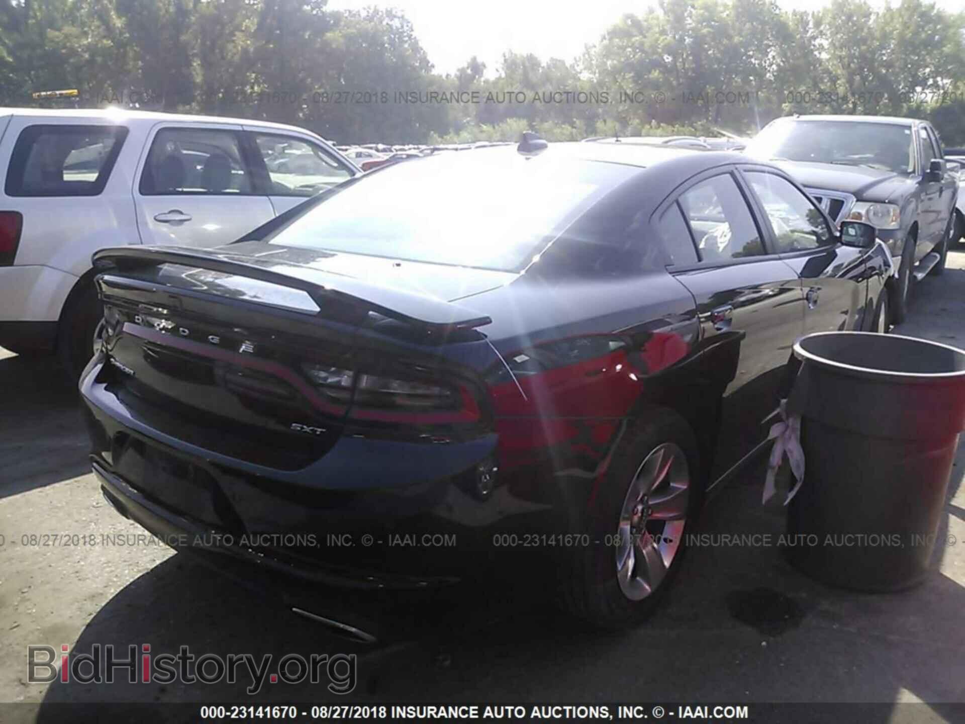 2015 Dodge Charger - VIN: 2C3CDXHG8FH725351 - Photo 4