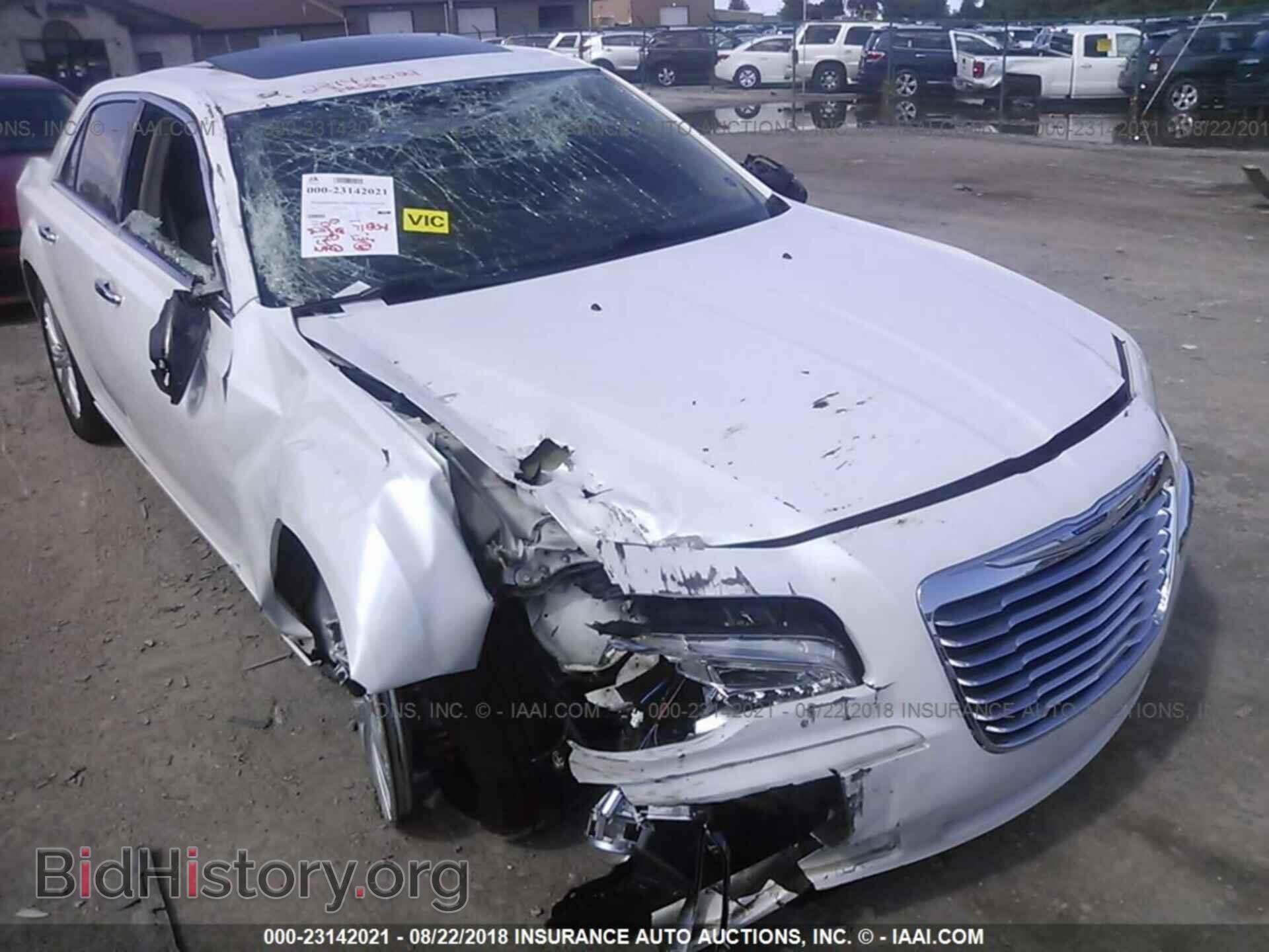 2012 Chrysler 300c - VIN: 2C3CCAKT0CH147568 - Фото 6