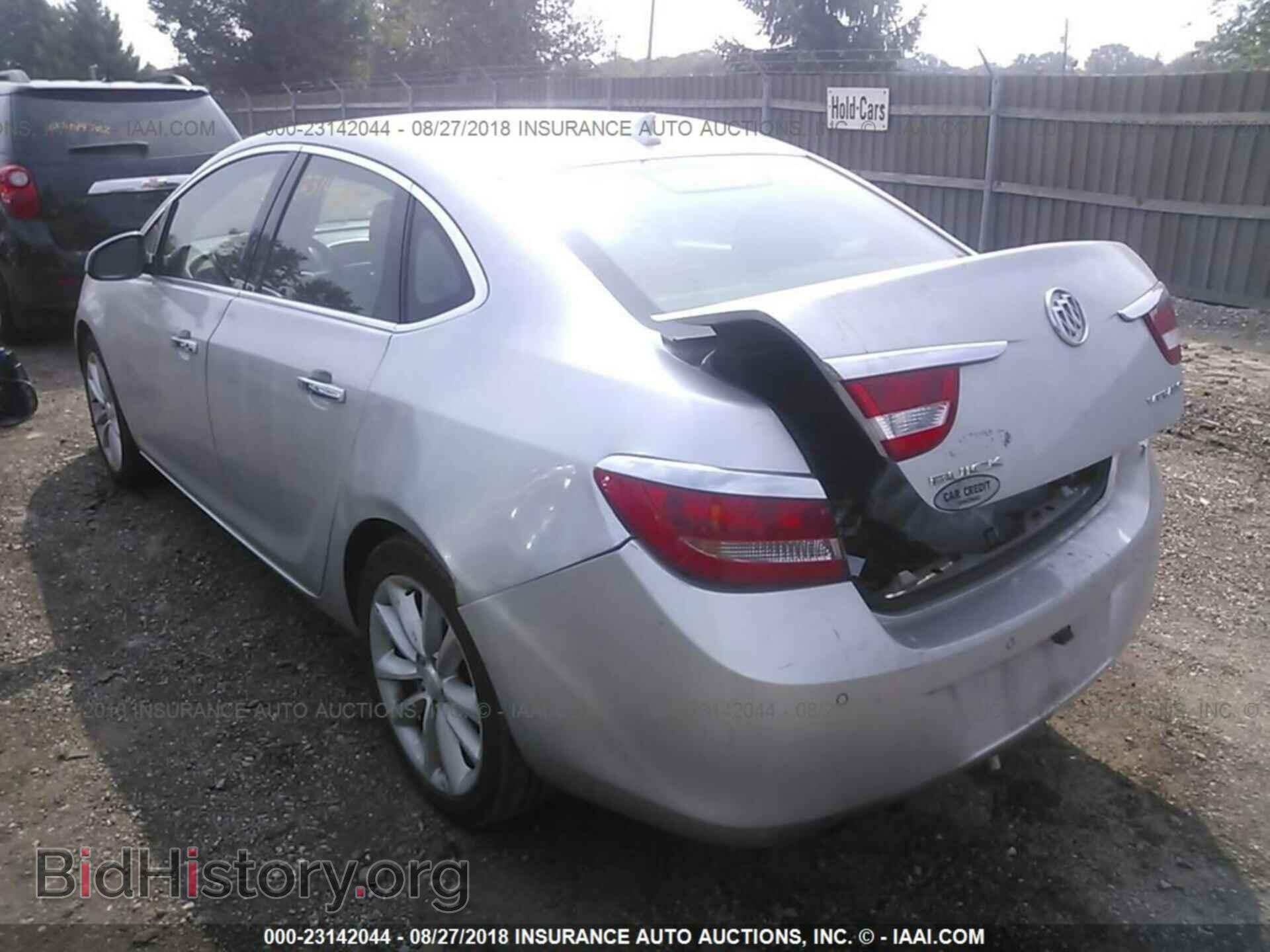 2013 Buick Verano - VIN: 1G4PS5SK2D4198465 - Photo 3