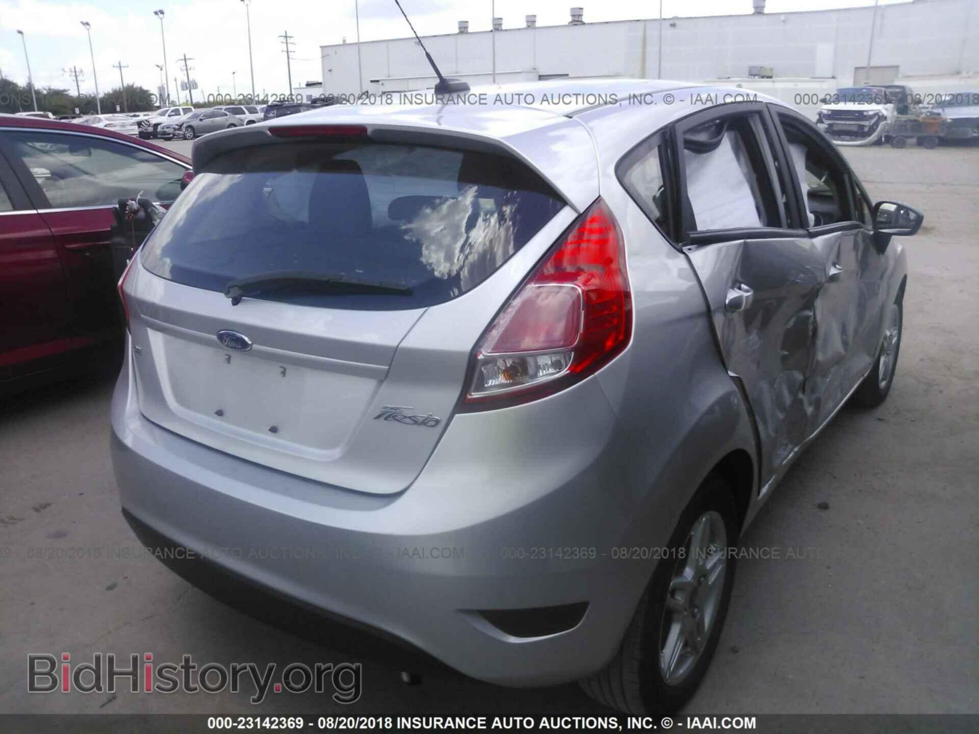 2017 Ford Fiesta - VIN: 3FADP4EJ4HM119593 - Photo 4