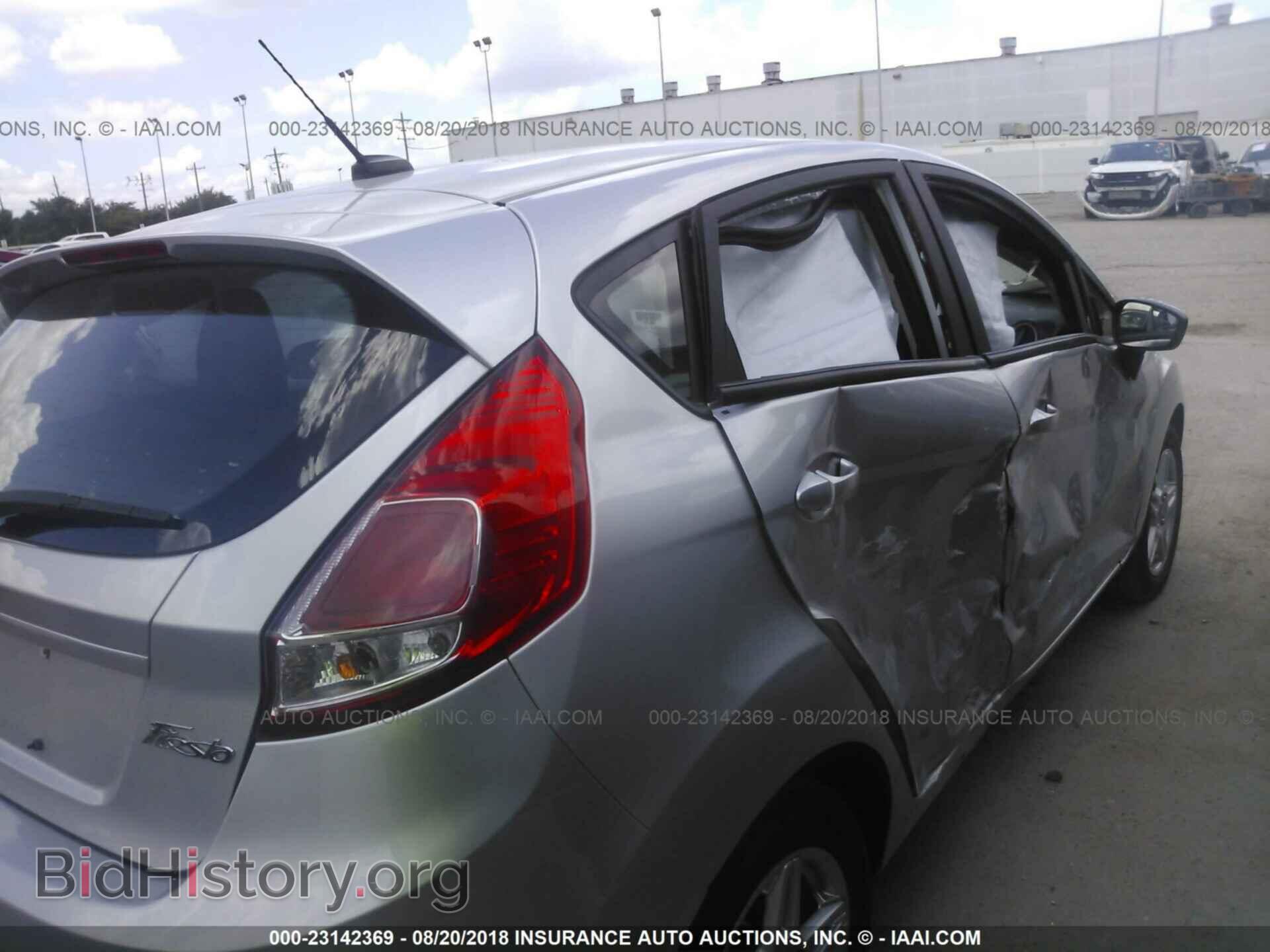 2017 Ford Fiesta - VIN: 3FADP4EJ4HM119593 - Photo 6