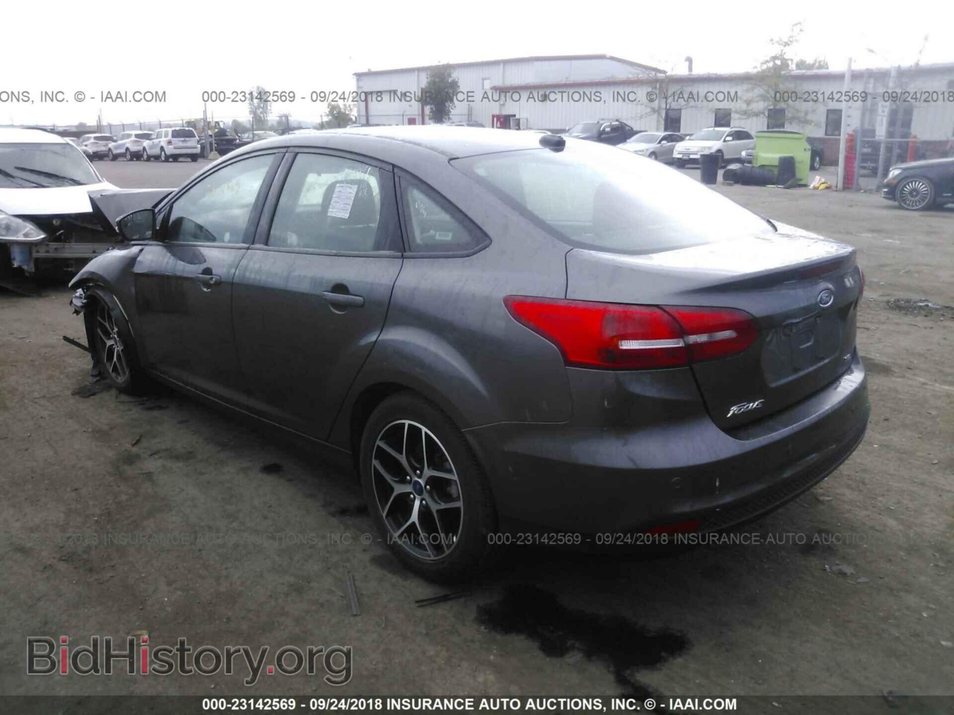 2017 Ford Focus - VIN: 1FADP3H23HL248389 - Фото 3