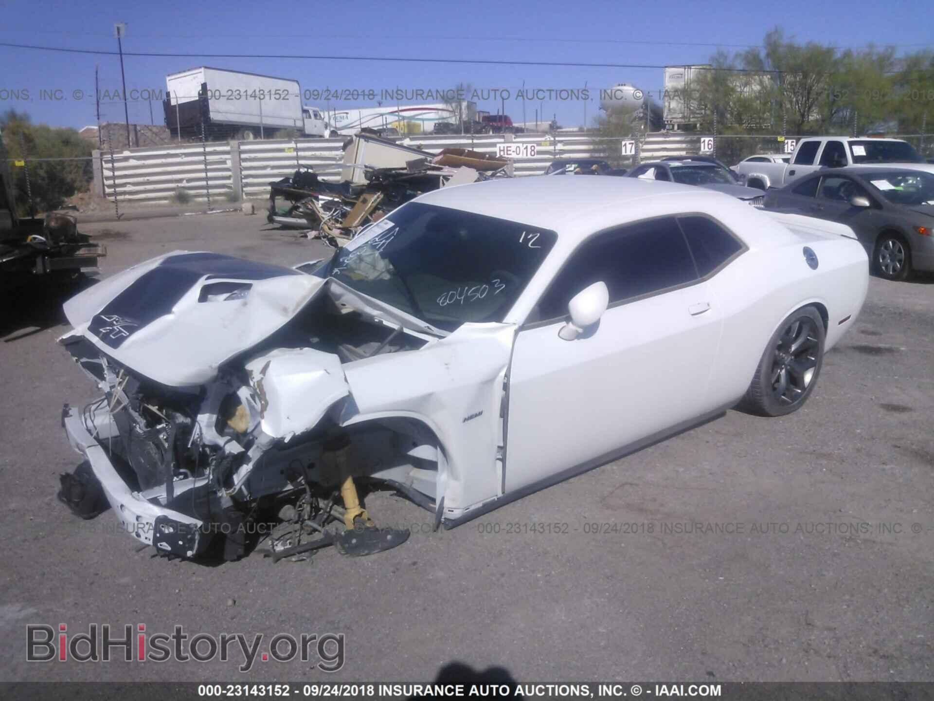 2015 DODGE CHALLENGER - VIN: 2C3CDZAT2FH804503 - Photo 2