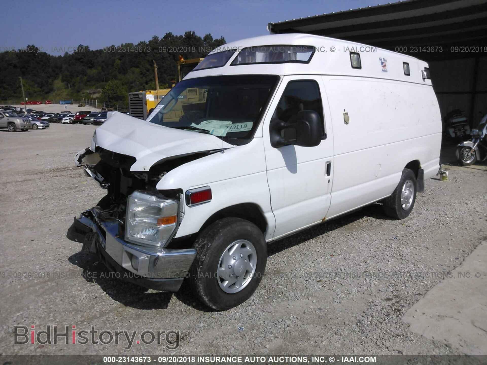 2012 Ford Econoline - VIN: 1FDSS3ES3CDA79218 - Photo 2