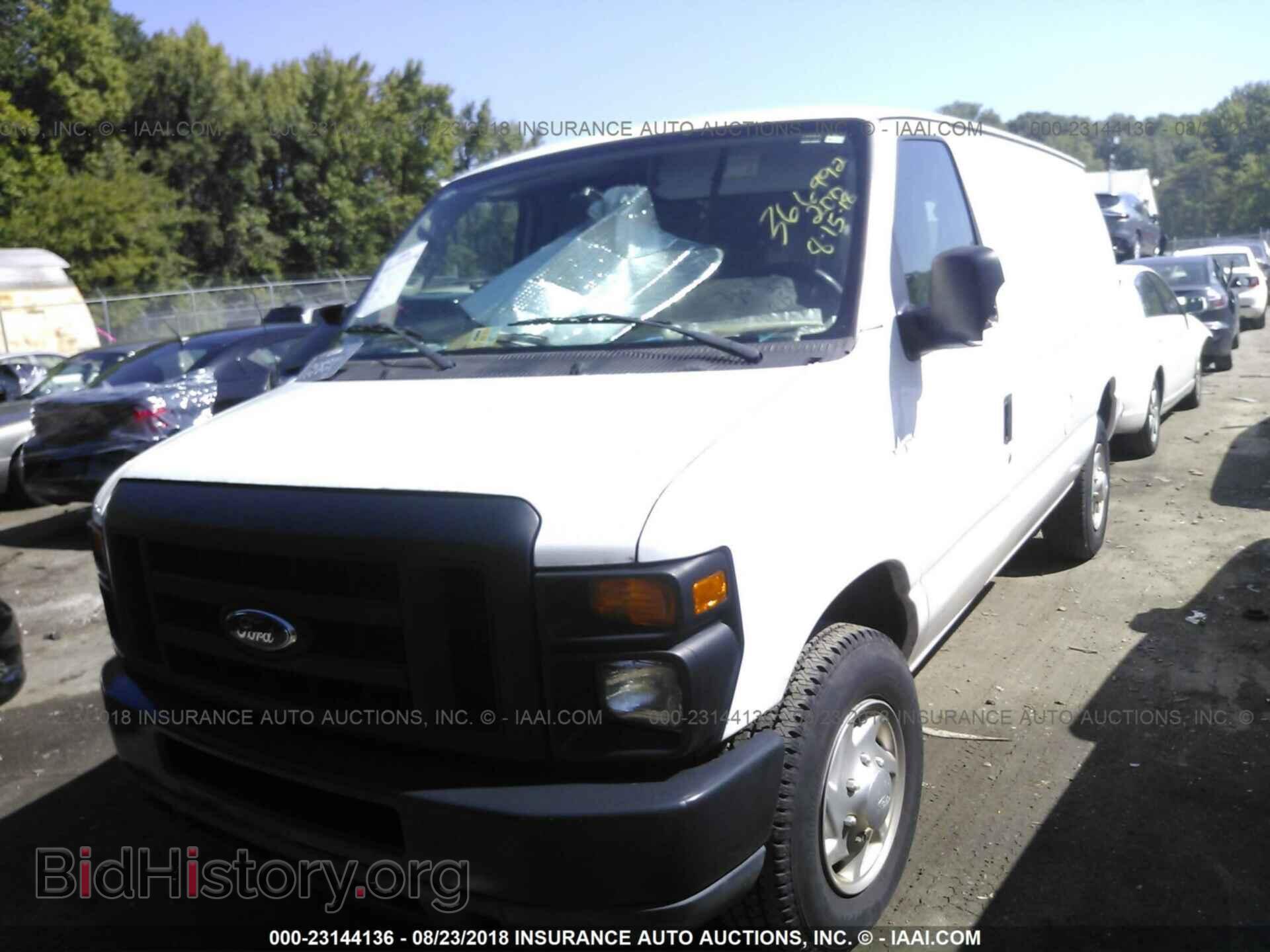 2011 Ford Econoline - VIN: 1FTNE2EW7BDA08513 - Photo 2