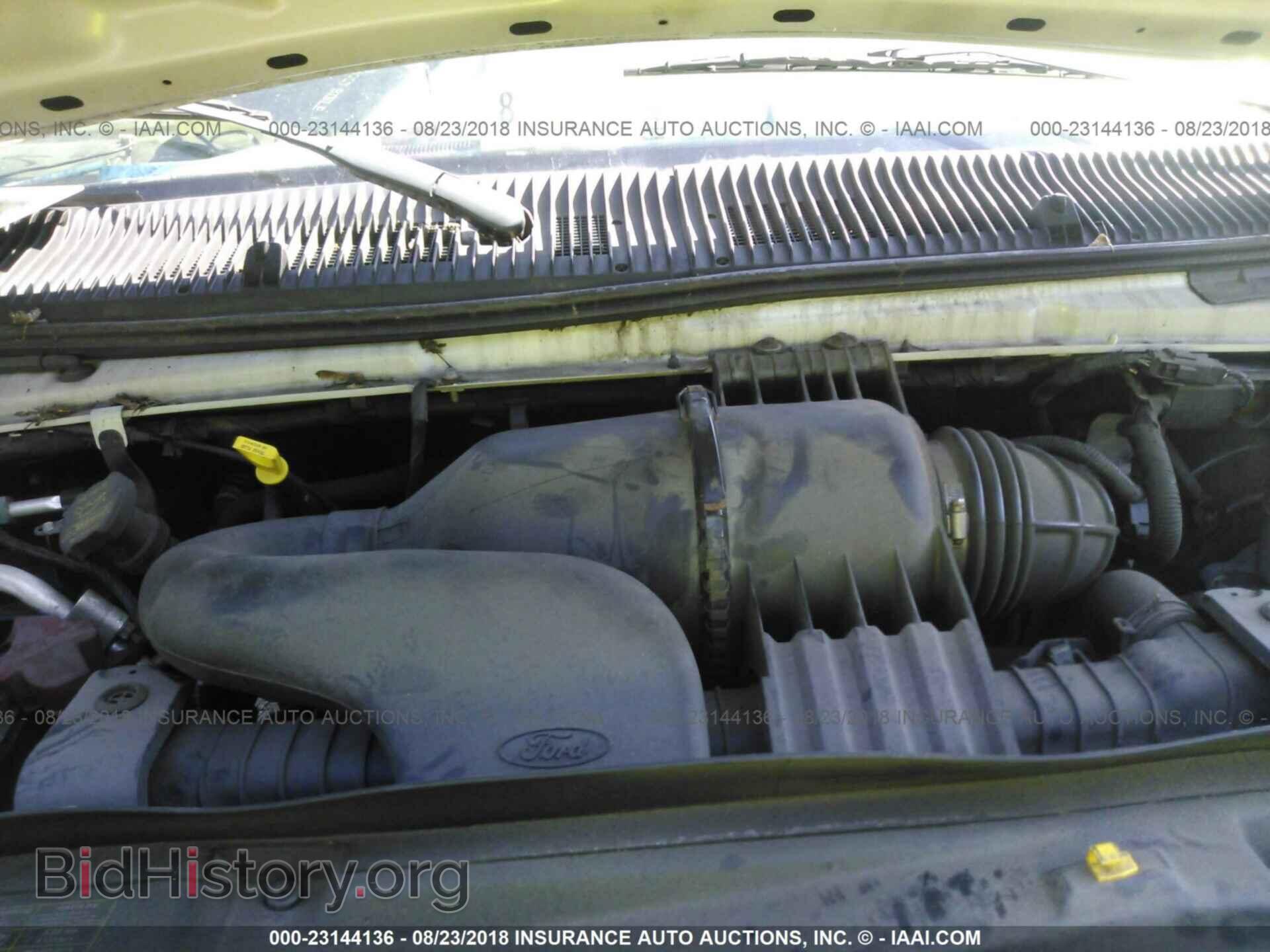 2011 Ford Econoline - VIN: 1FTNE2EW7BDA08513 - Photo 10