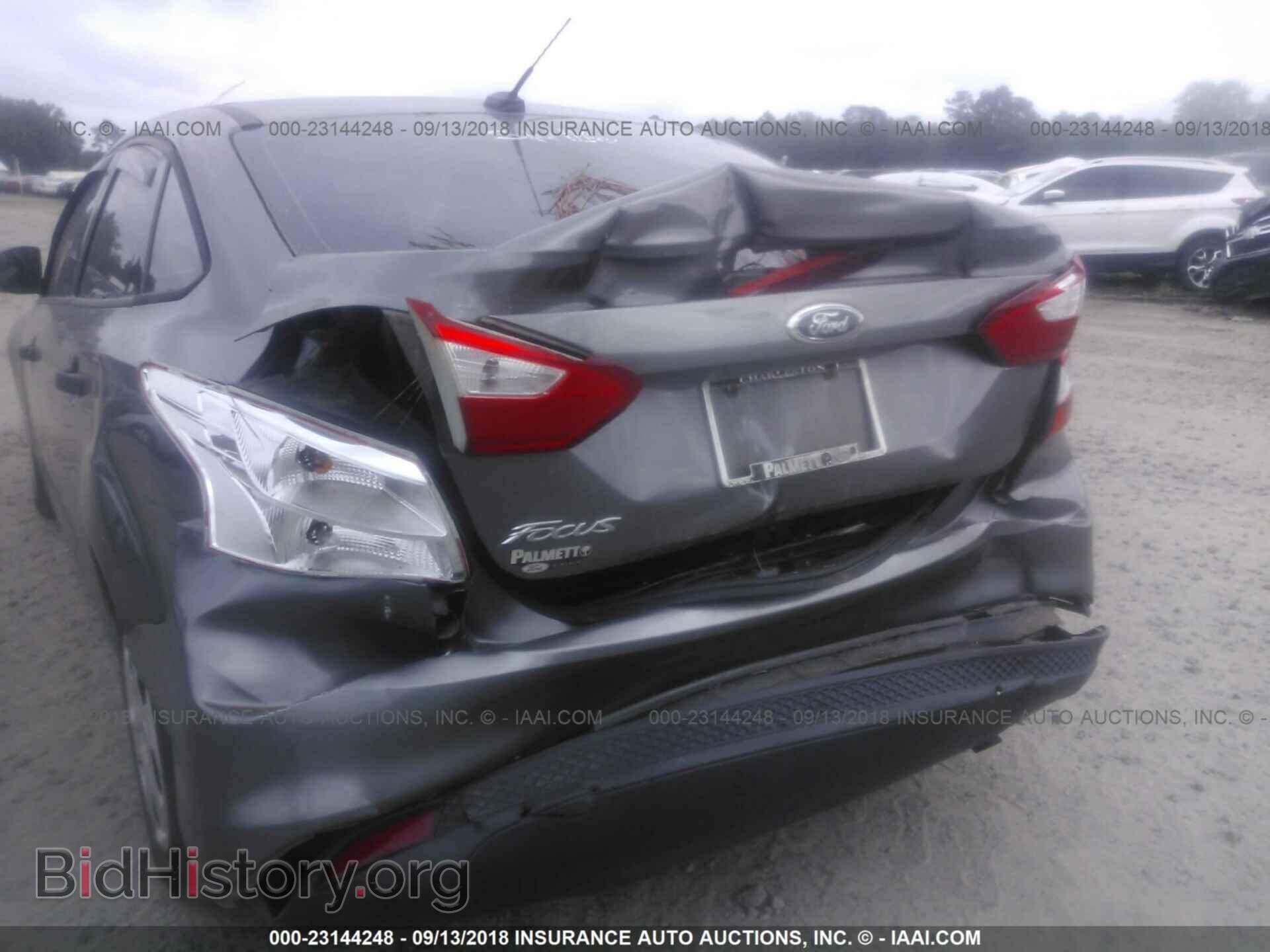 2012 Ford Focus - VIN: 1FAHP3E29CL303605 - Photo 6