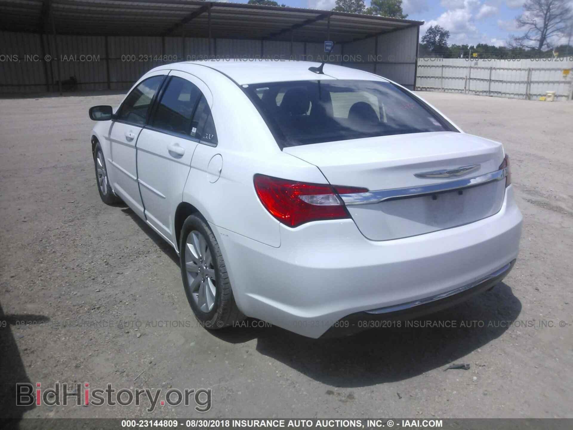 2013 Chrysler 200 - VIN: 1C3CCBBB2DN714790 - Photo 3