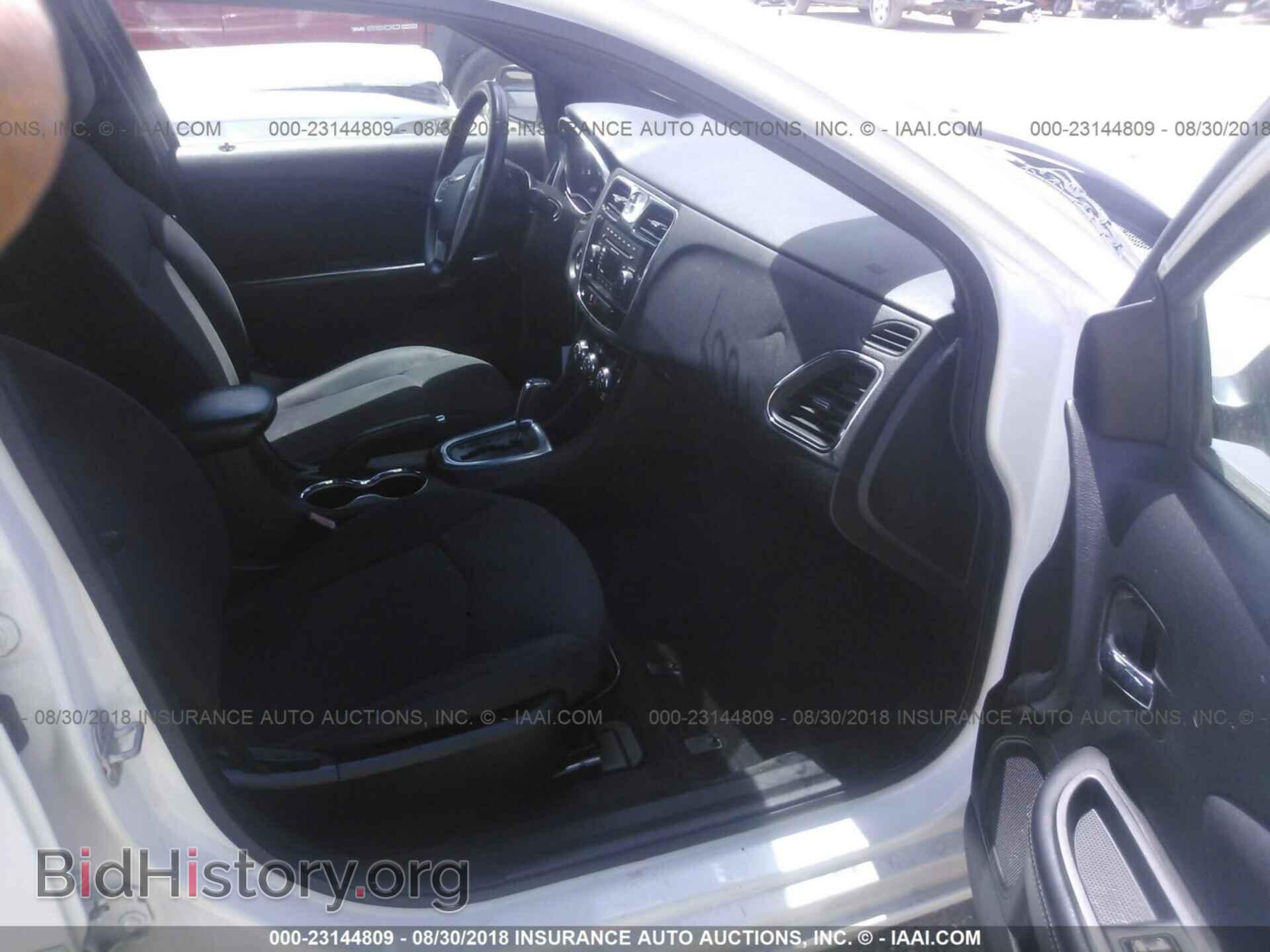 2013 Chrysler 200 - VIN: 1C3CCBBB2DN714790 - Photo 5