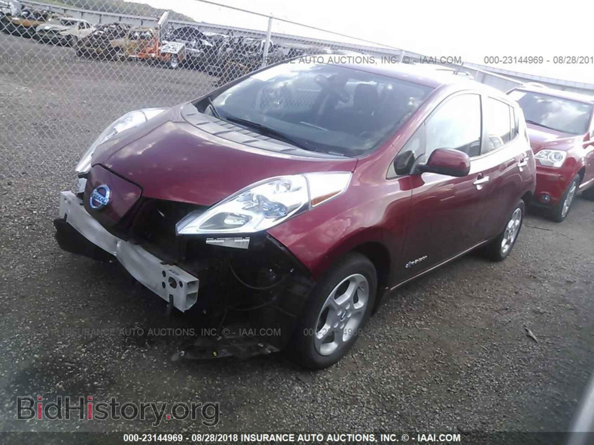 2014 Nissan Leaf - VIN: 1N4AZ0CP2EC334786 - Фото 2