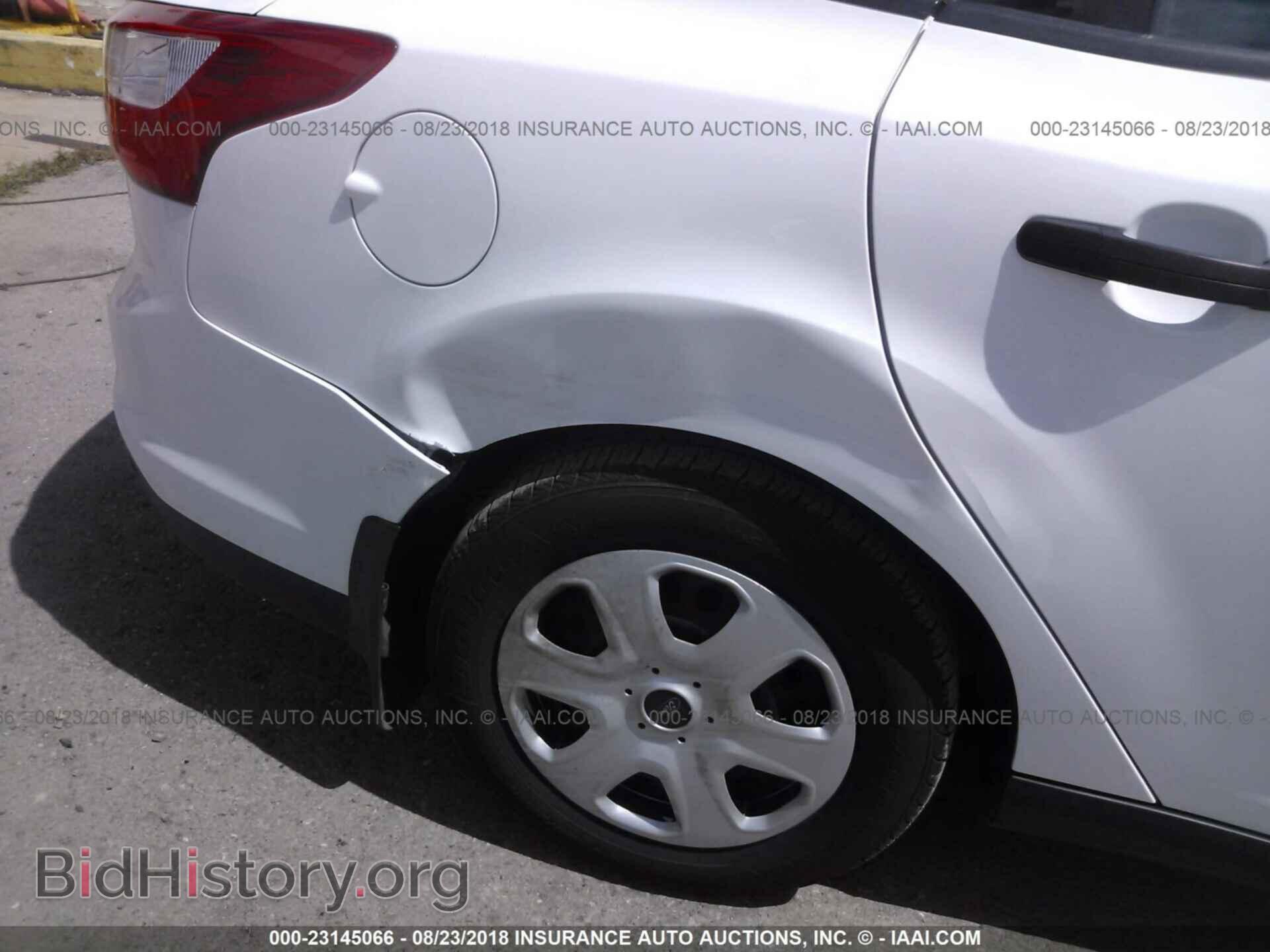 2014 Ford Focus - VIN: 1FADP3E24EL346122 - Photo 6