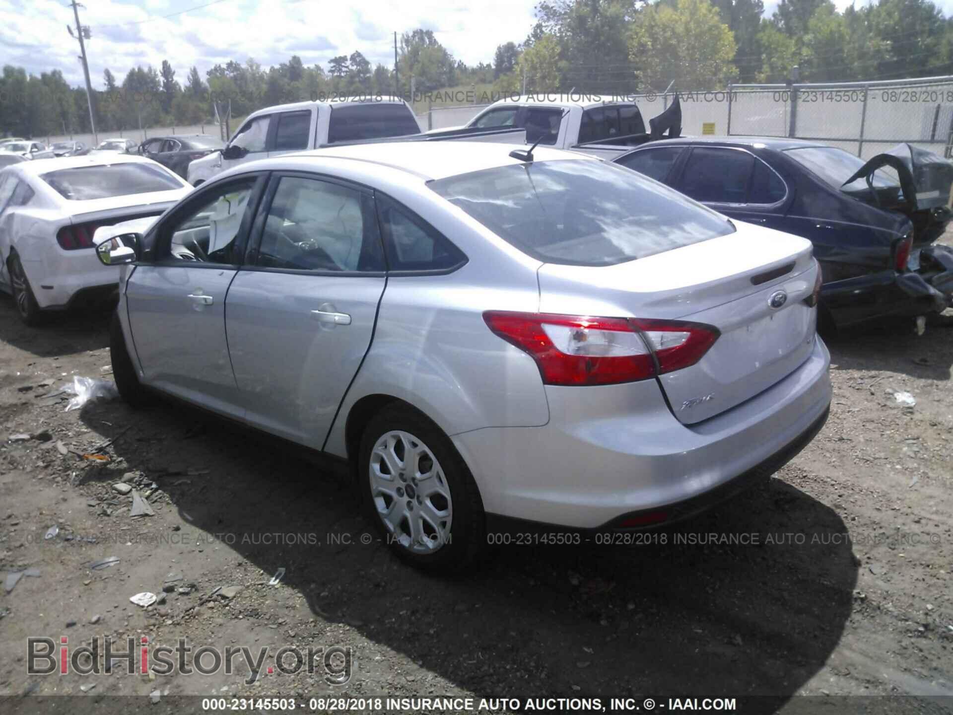 2012 Ford Focus - VIN: 1FAHP3F23CL132400 - Фото 3