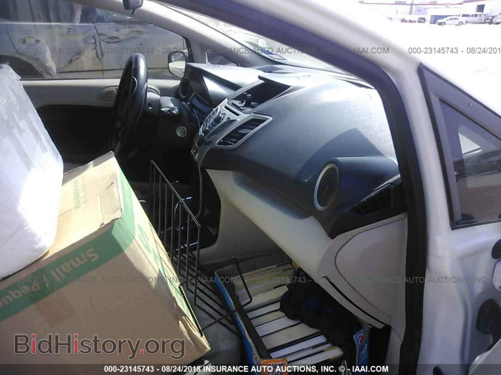 2013 Ford Fiesta - VIN: 3FADP4BJ2DM176809 - Фото 5