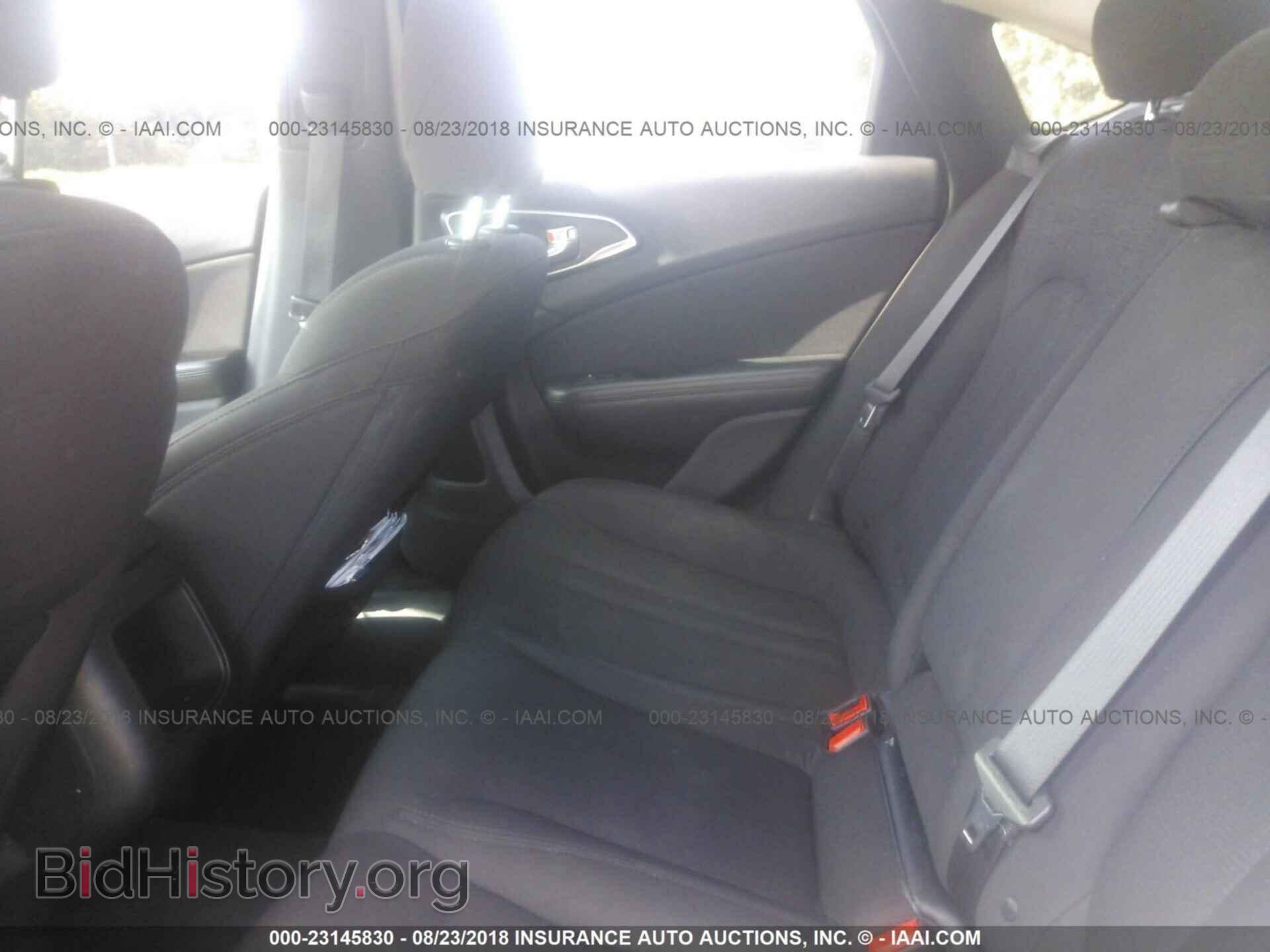 2015 Chrysler 200 - VIN: 1C3CCCAB8FN633402 - Photo 8