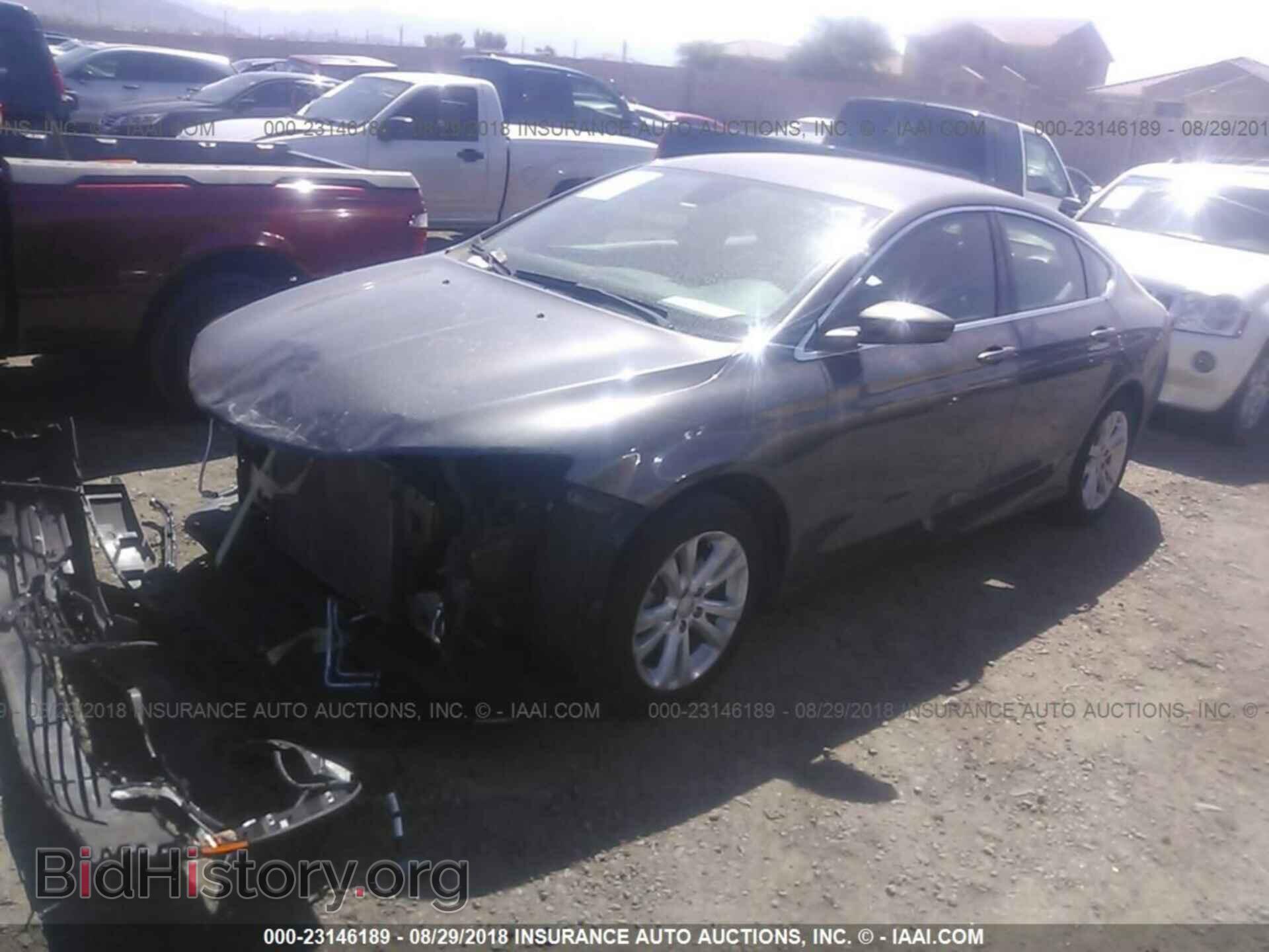 2015 Chrysler 200 - VIN: 1C3CCCAB9FN676176 - Photo 2