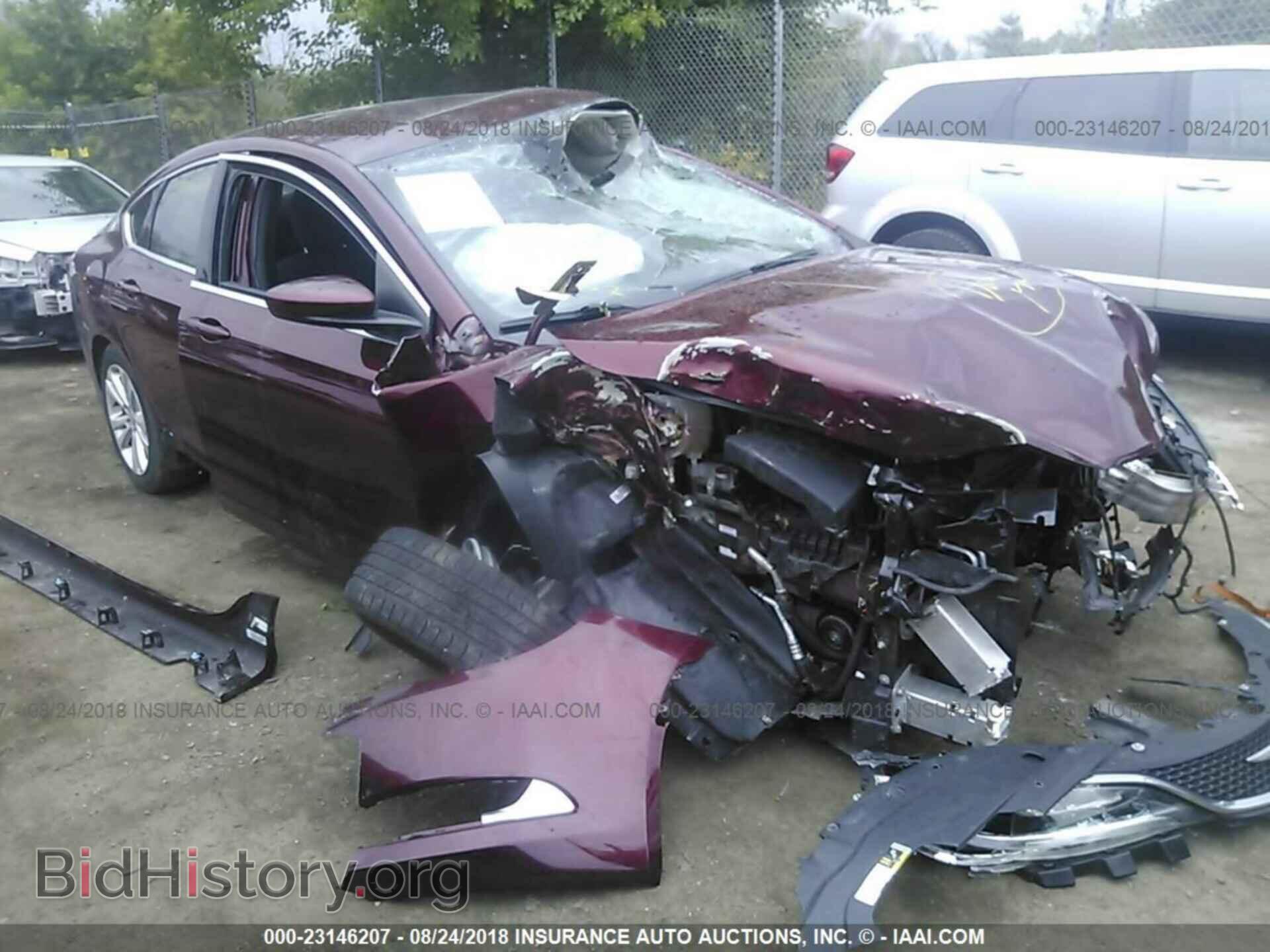 Photo 1C3CCCABXFN554572 - Chrysler 200 2015