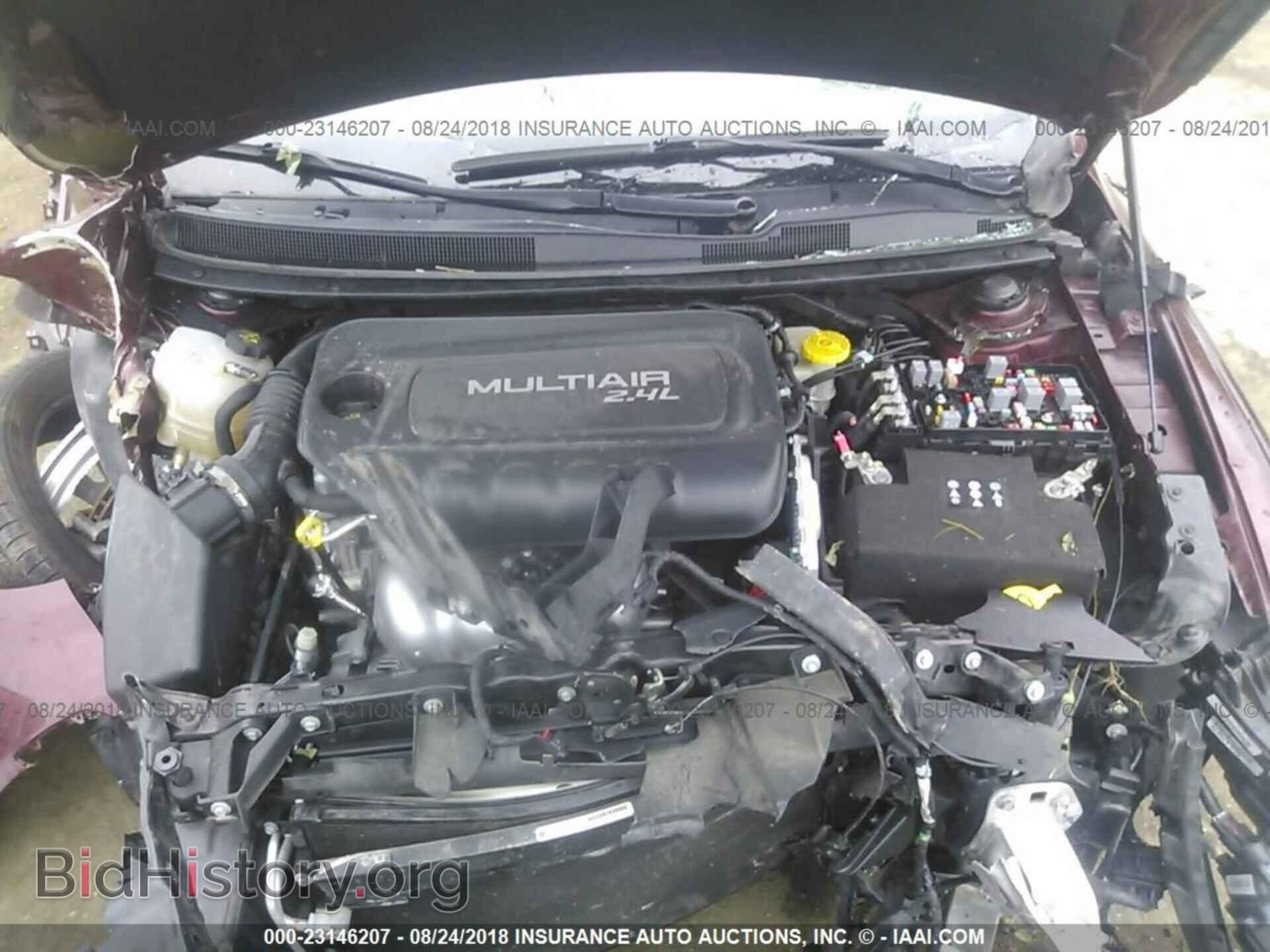 2015 Chrysler 200 - VIN: 1C3CCCABXFN554572 - Фото 10
