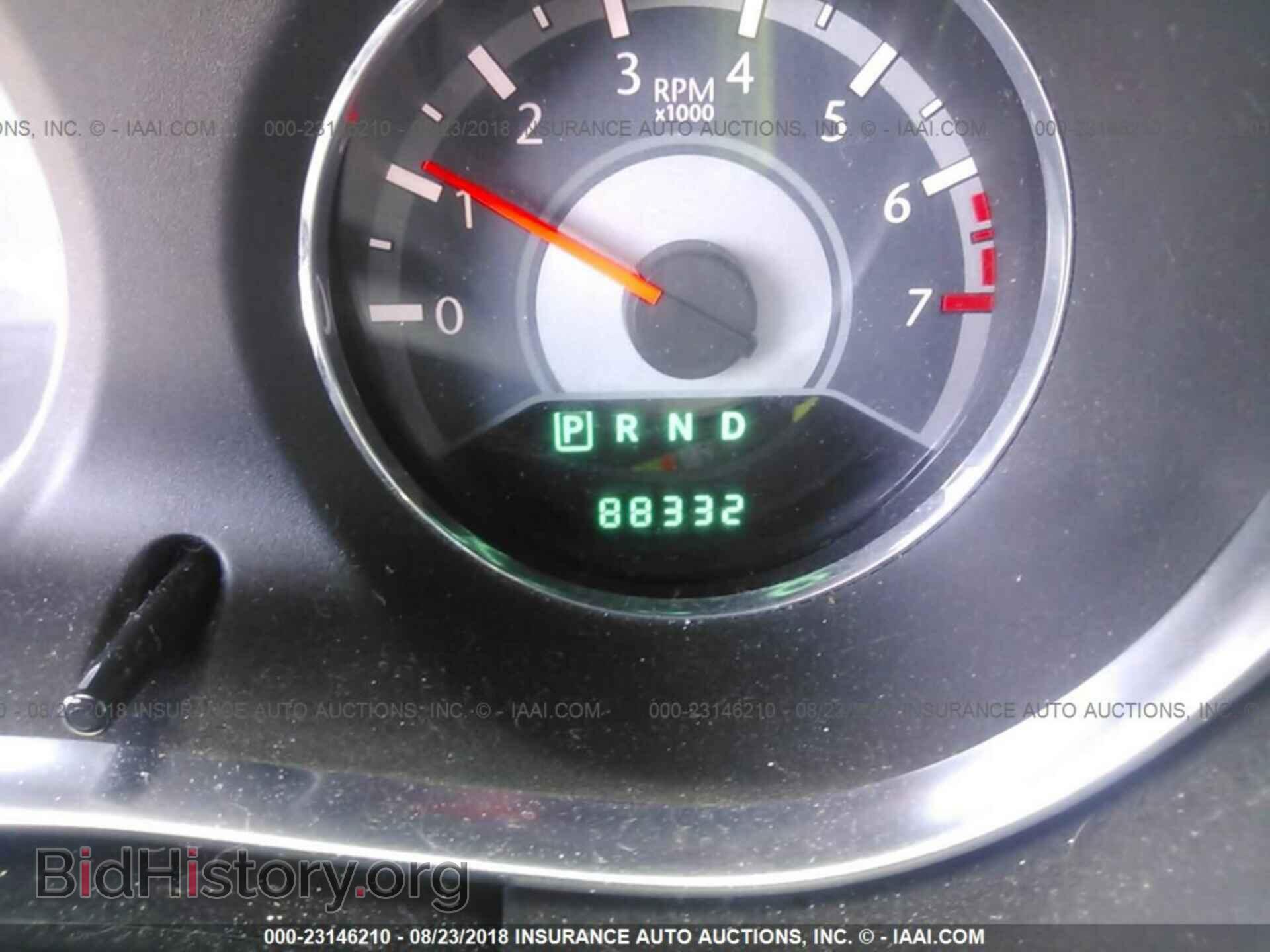 2011 Chrysler 200 - VIN: 1C3BC2FB7BN594200 - Photo 7