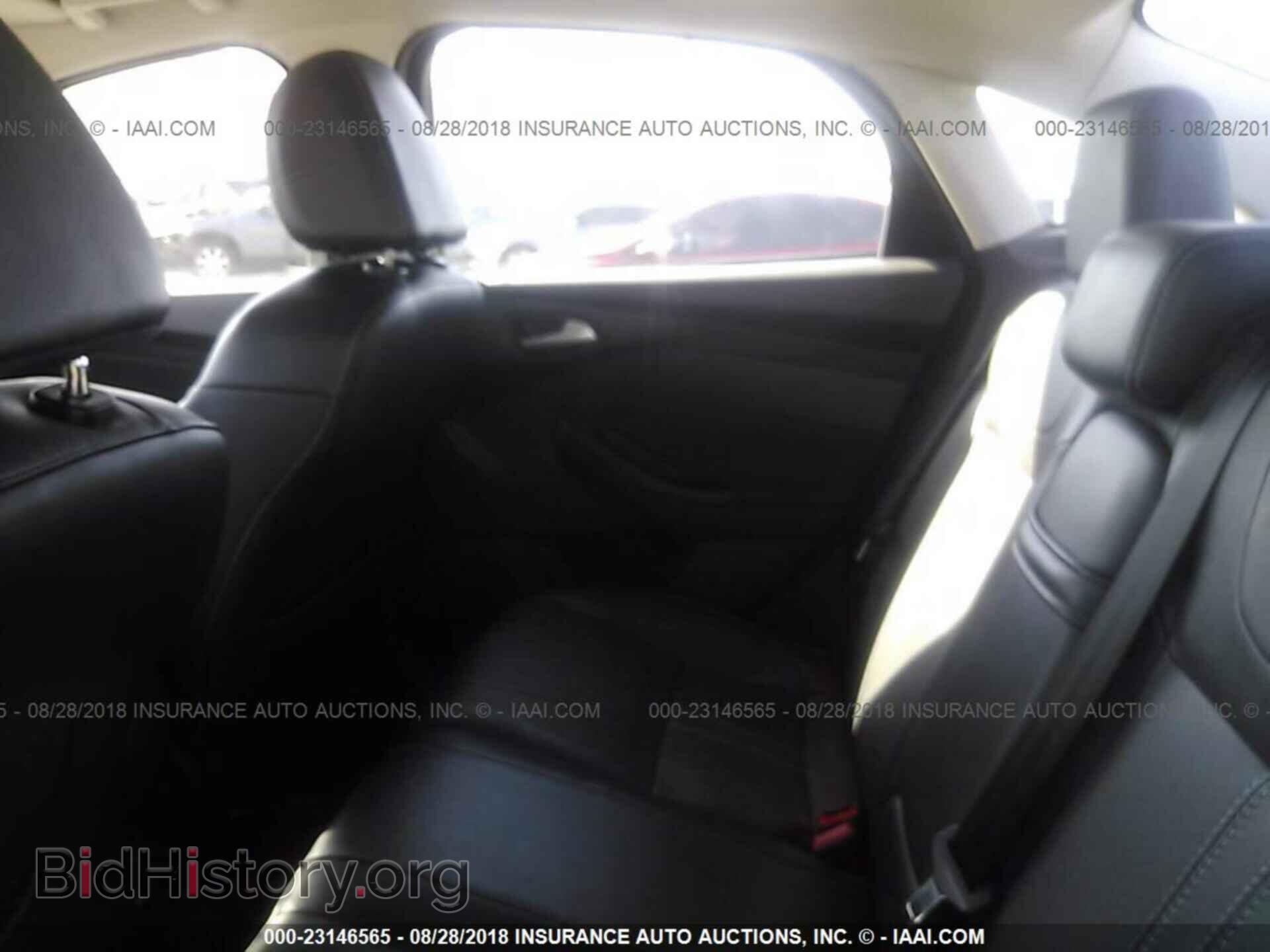 2012 Ford Focus - VIN: 1FAHP3H25CL393511 - Photo 8