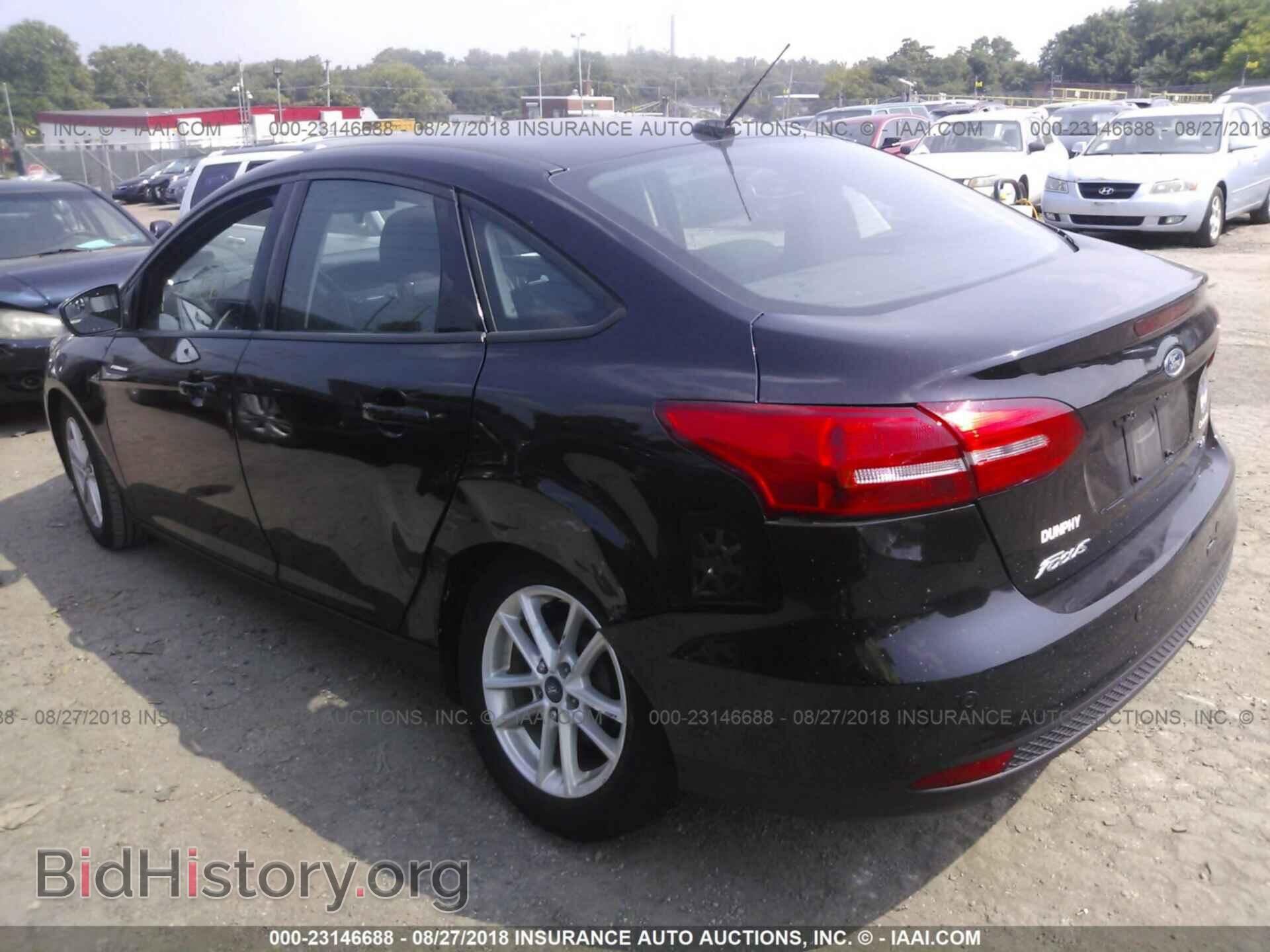 2016 Ford Focus - VIN: 1FADP3F22GL210475 - Фото 3