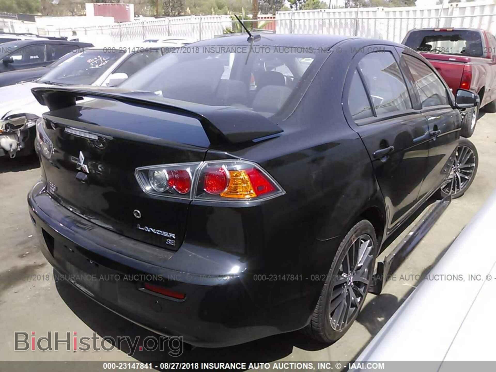2017 Mitsubishi Lancer - VIN: JA32V2FW4HU009787 - Фото 4